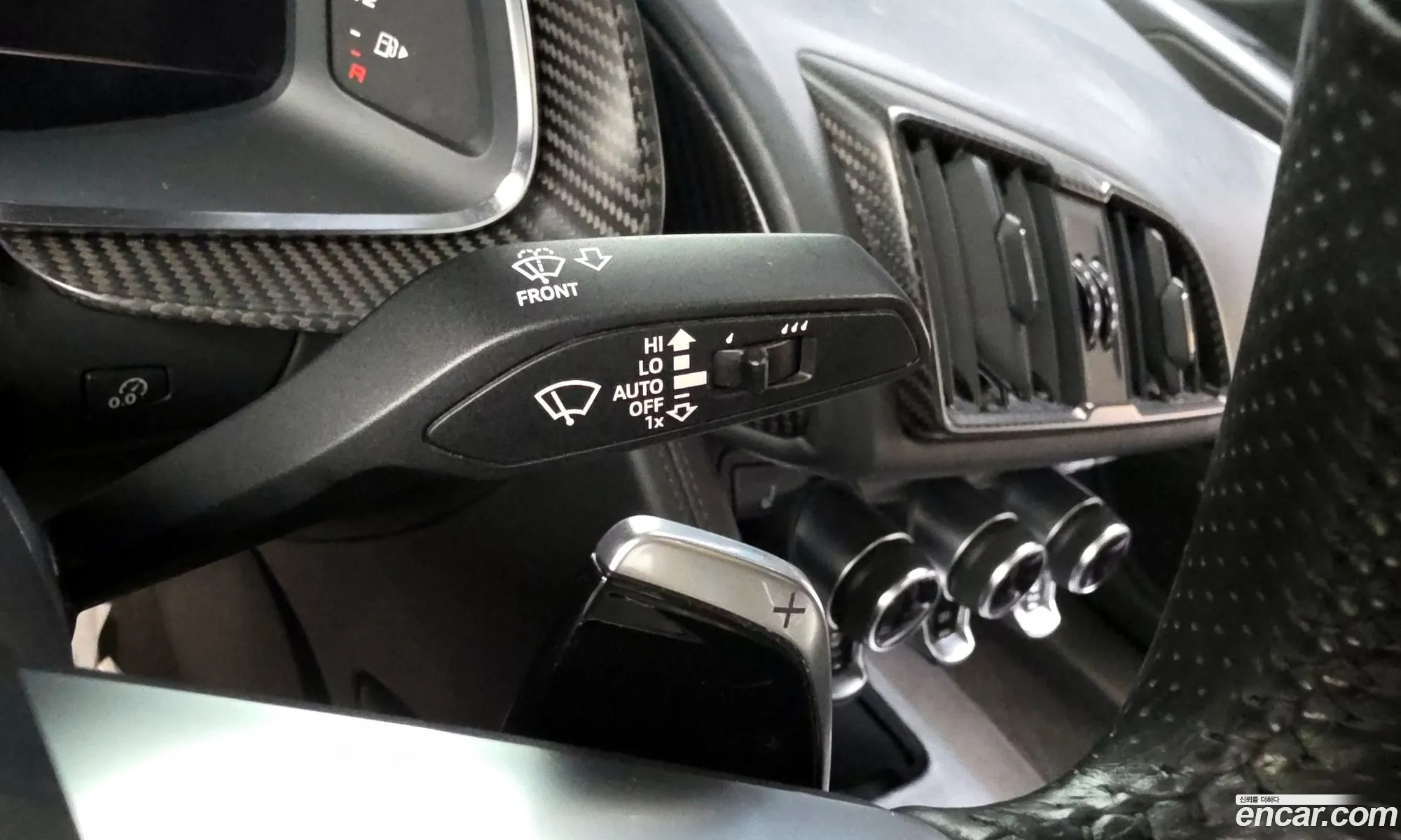 Audi R8 2017 WUAZZZFX1H7901521 — 17
