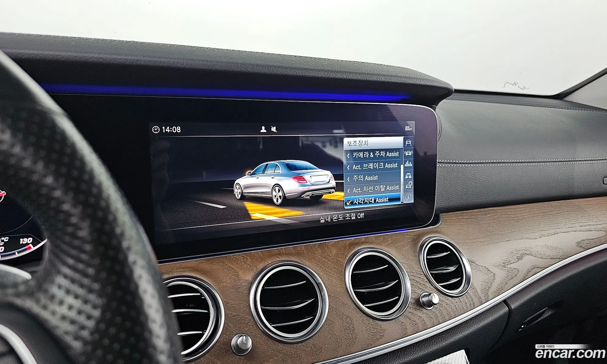 Mercedes-Benz E-Class W213 2018 WDDZF4KB1JA416636 — 4