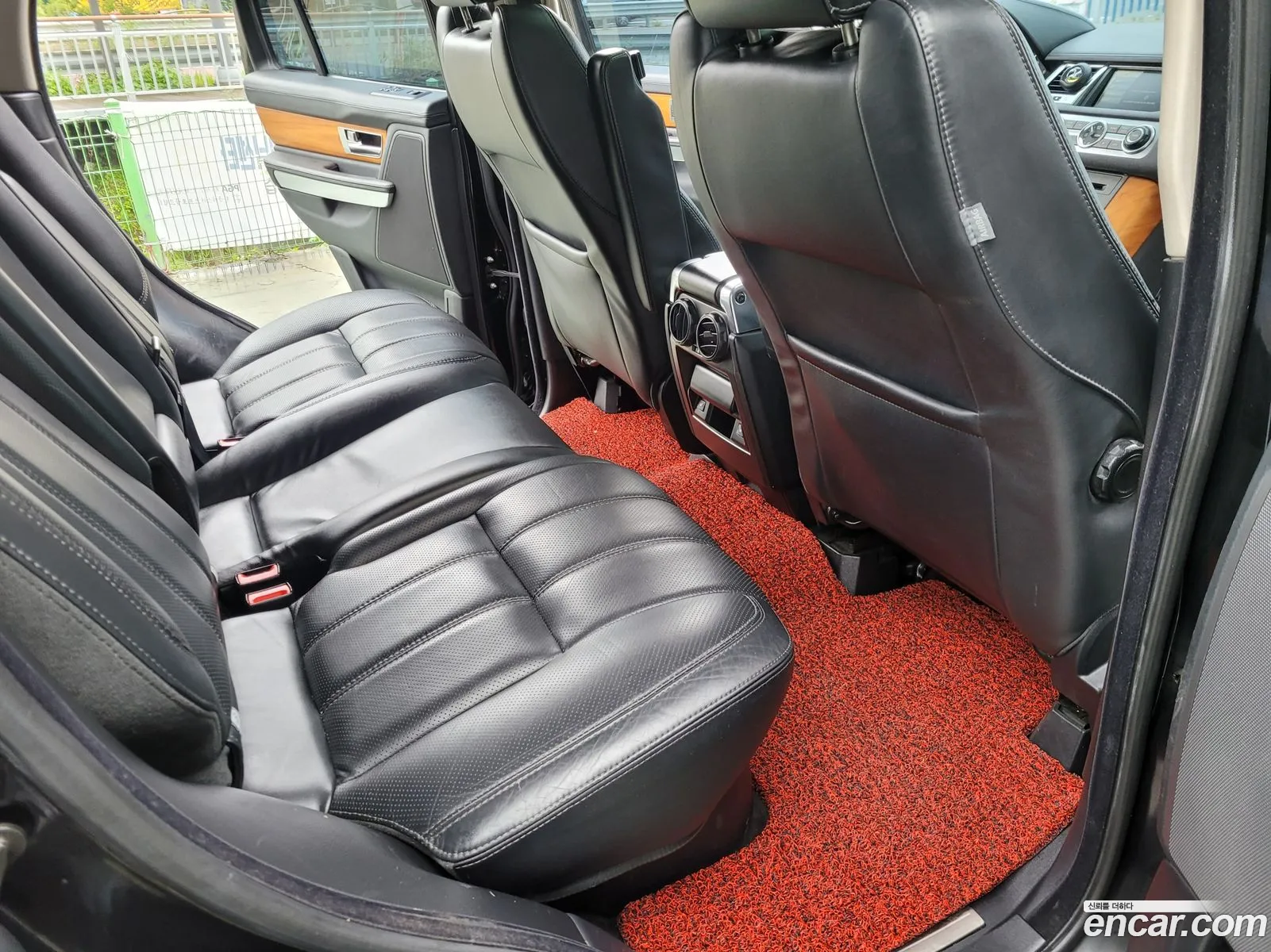 Land Rover Range Rover Sport 2010 — 3