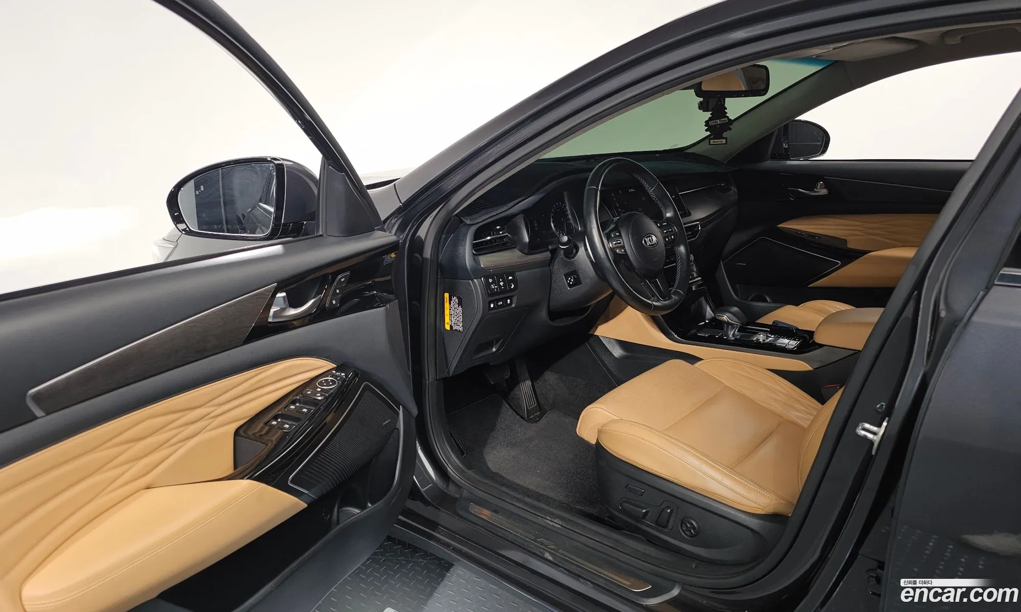 Kia K7 Premier 2019 — 17