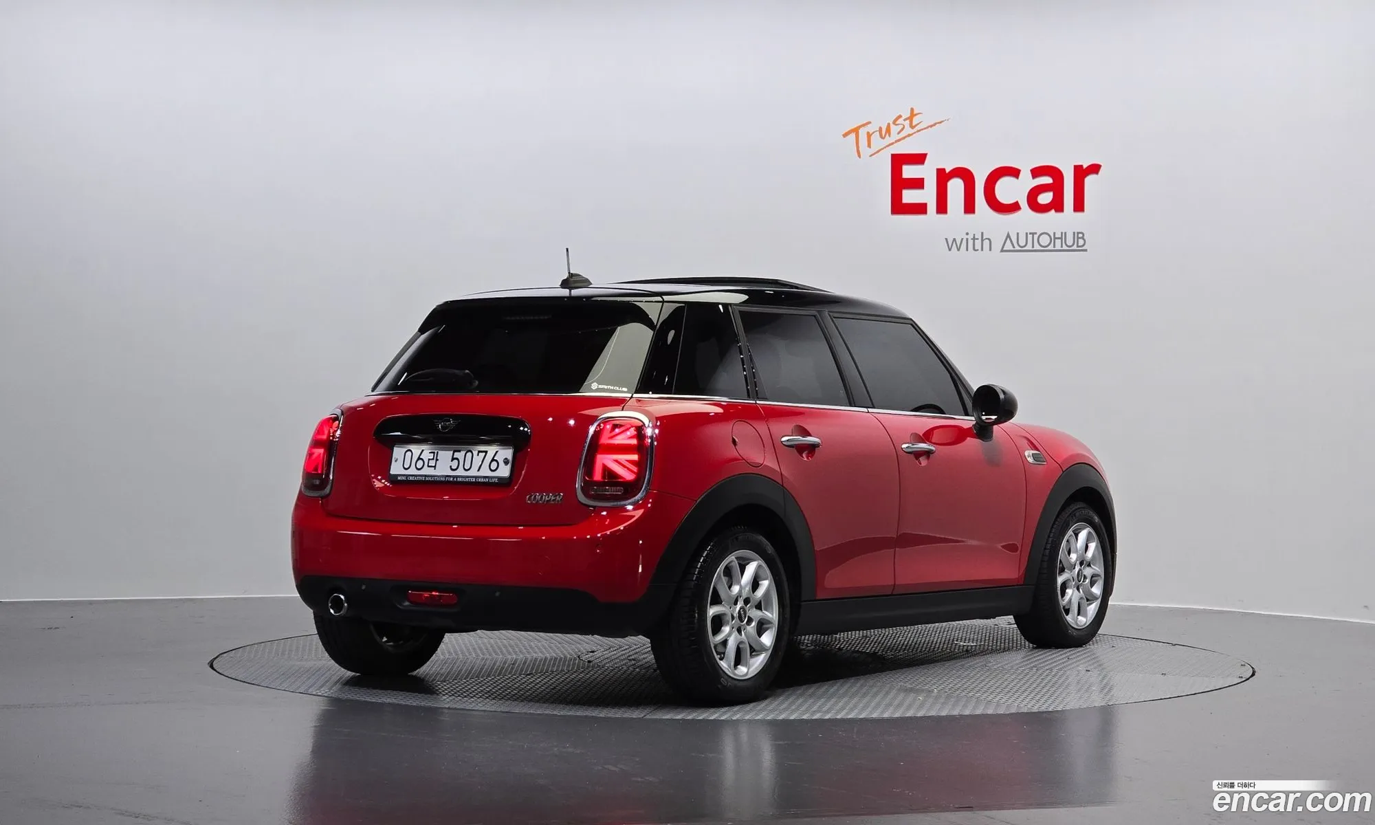 Mini Cooper 2019 WMWXU110XK2H35213 — 13