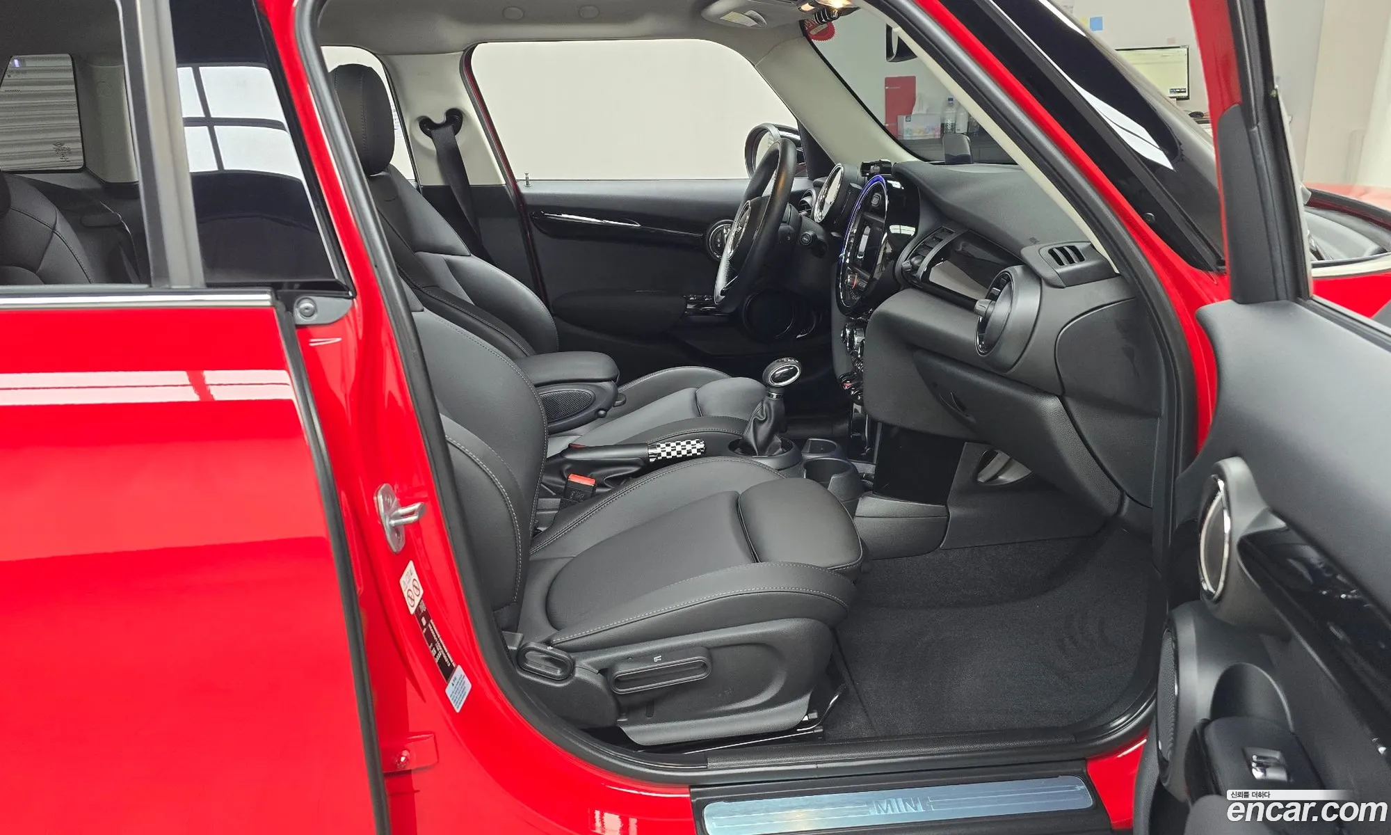 Mini Cooper 2019 WMWXU110XK2H35213 — 9