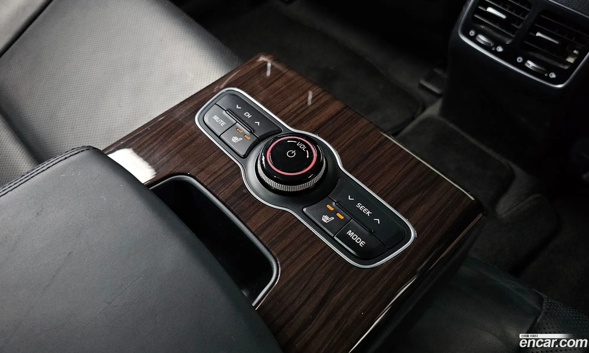 Kia K7 2015 — 7