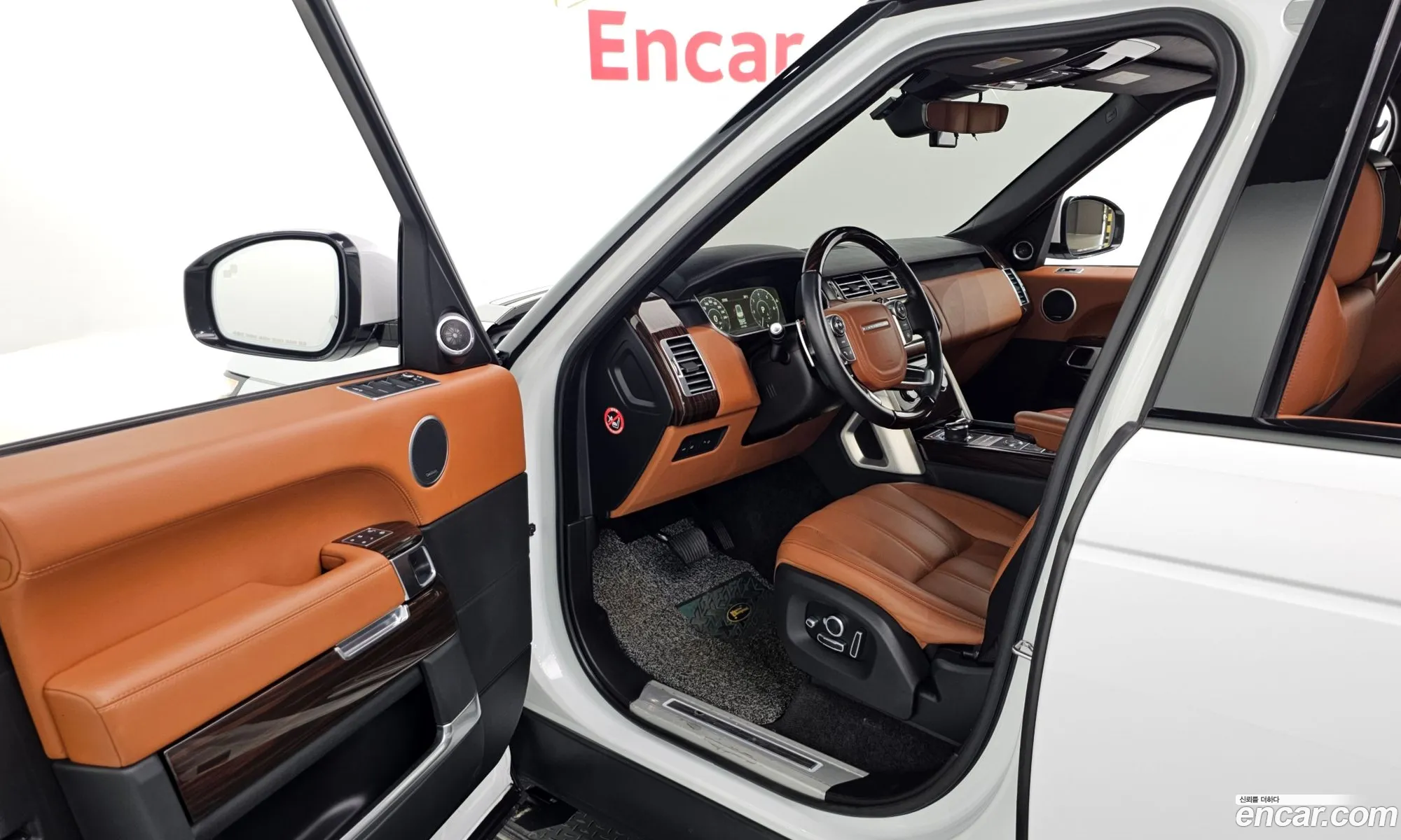 Land Rover Range Rover 2017 — 12