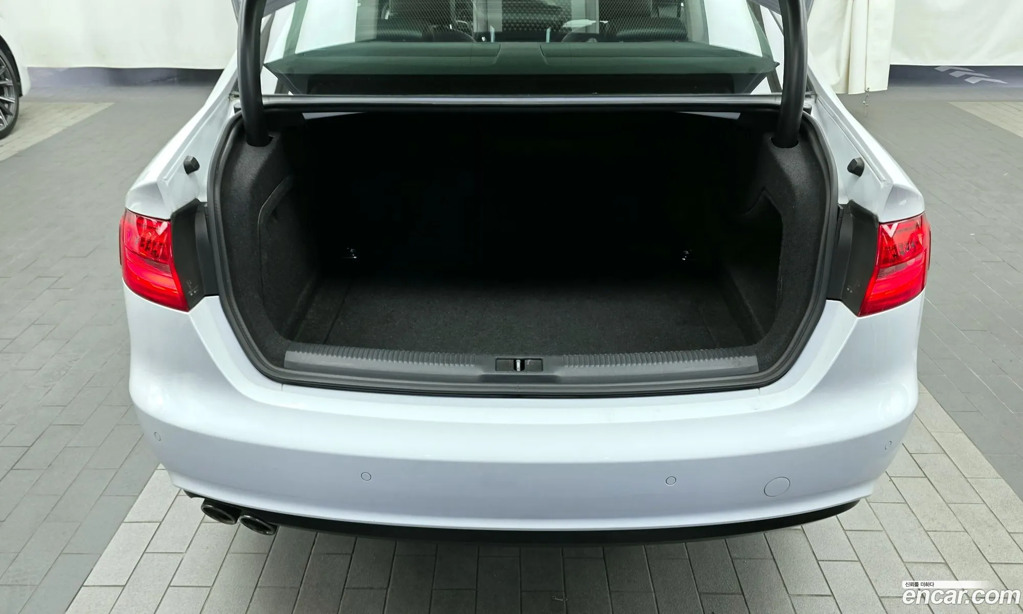 Audi A4 2015 WAUZZZ8K0GN010822 — 12
