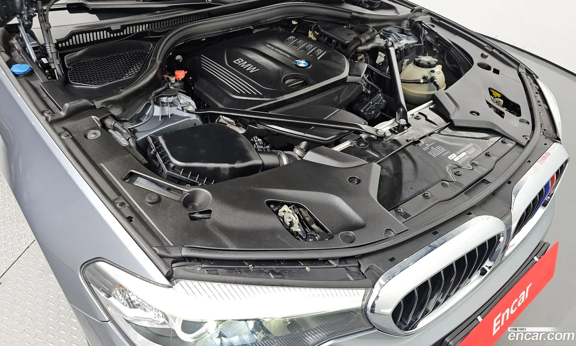 BMW 5 Series 2017 WBAJC3105JG994565 — 10