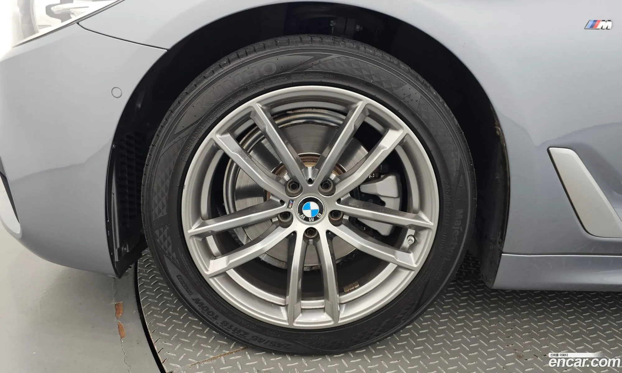 BMW 5 Series 2017 WBAJC3105JG994565 — 8