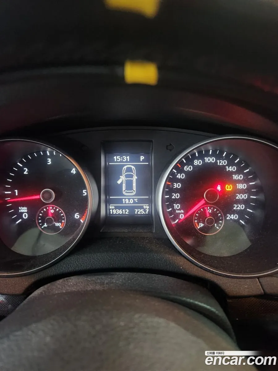 Volkswagen Golf 6th Gen 2011 — 6