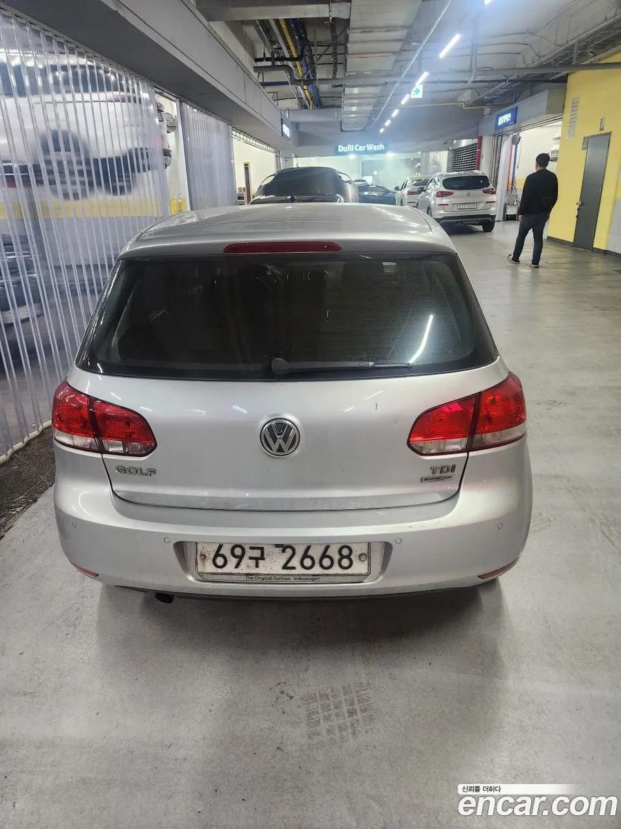 Volkswagen Golf 6th Gen 2011 — 5
