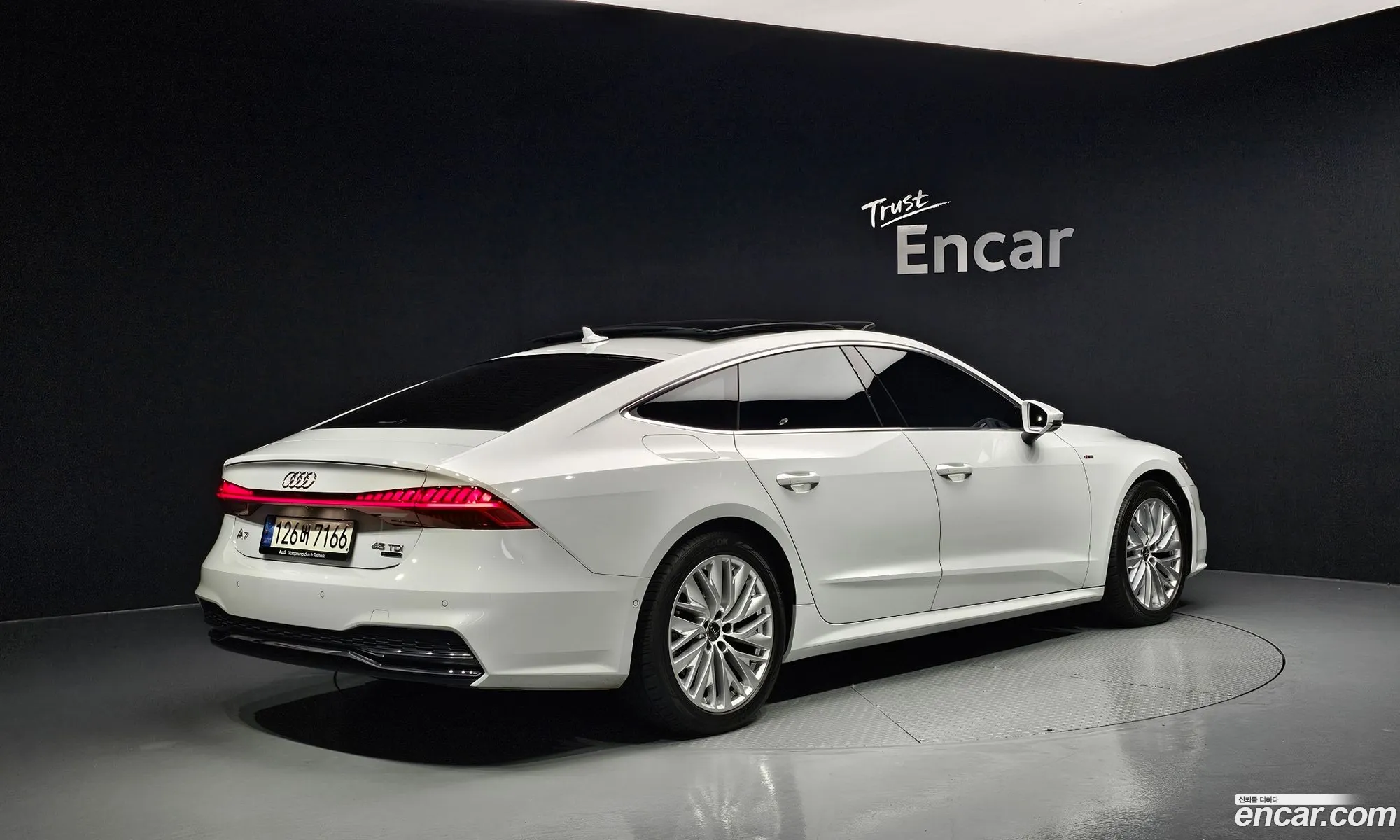 Audi A7 2021 WAUZZZF20MN003416 — 7