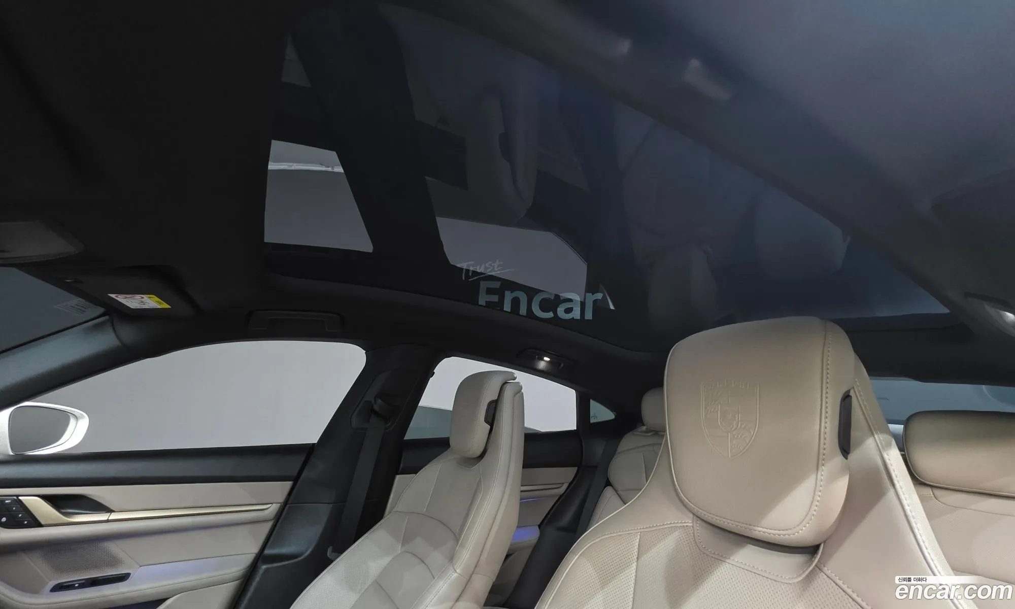 Porsche Taycan 2023 — 5