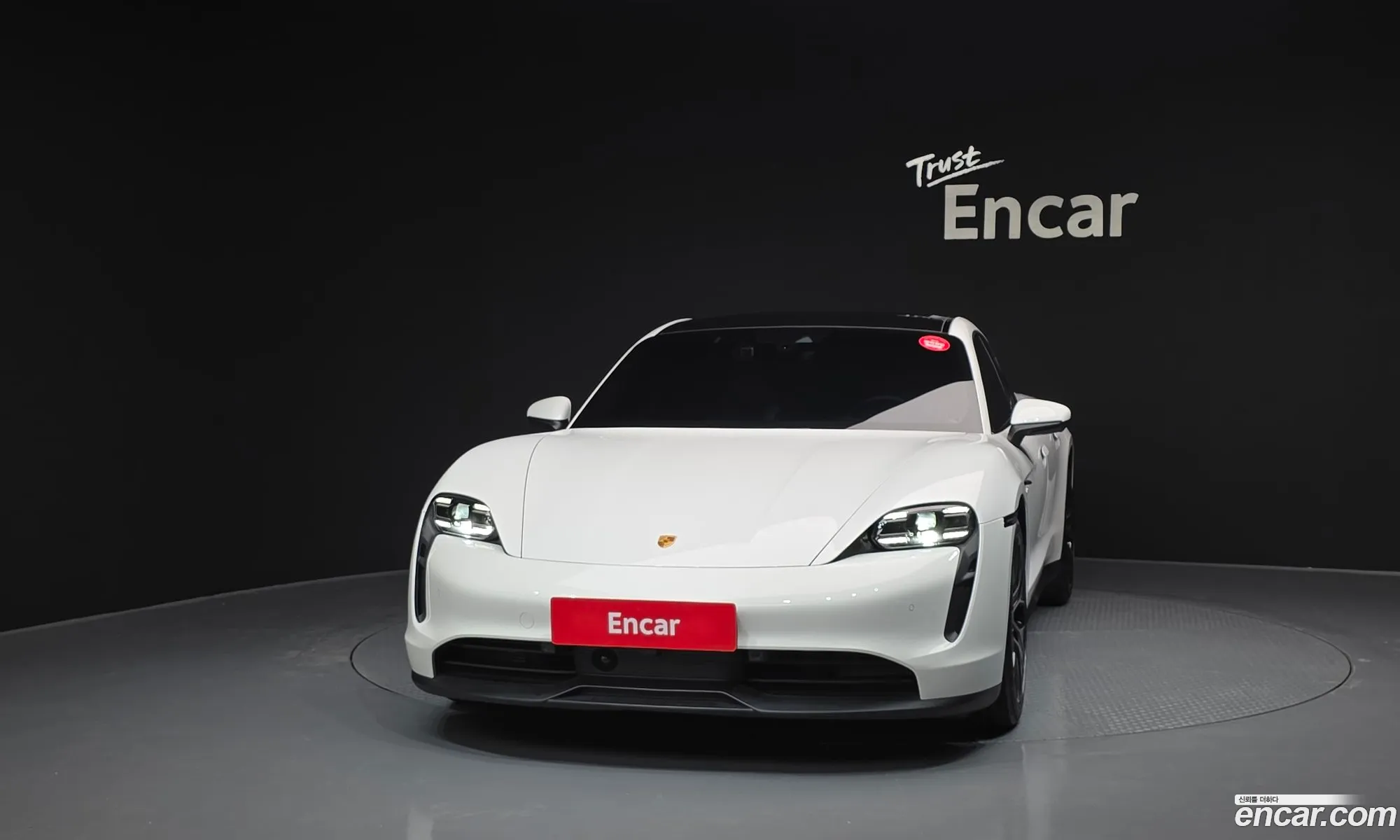 Porsche Taycan 2023 — 16