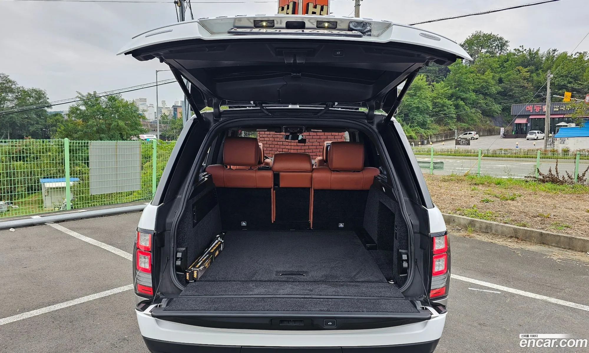 Land Rover Range Rover 2017 SALGA2FJ0HA336558 — 8