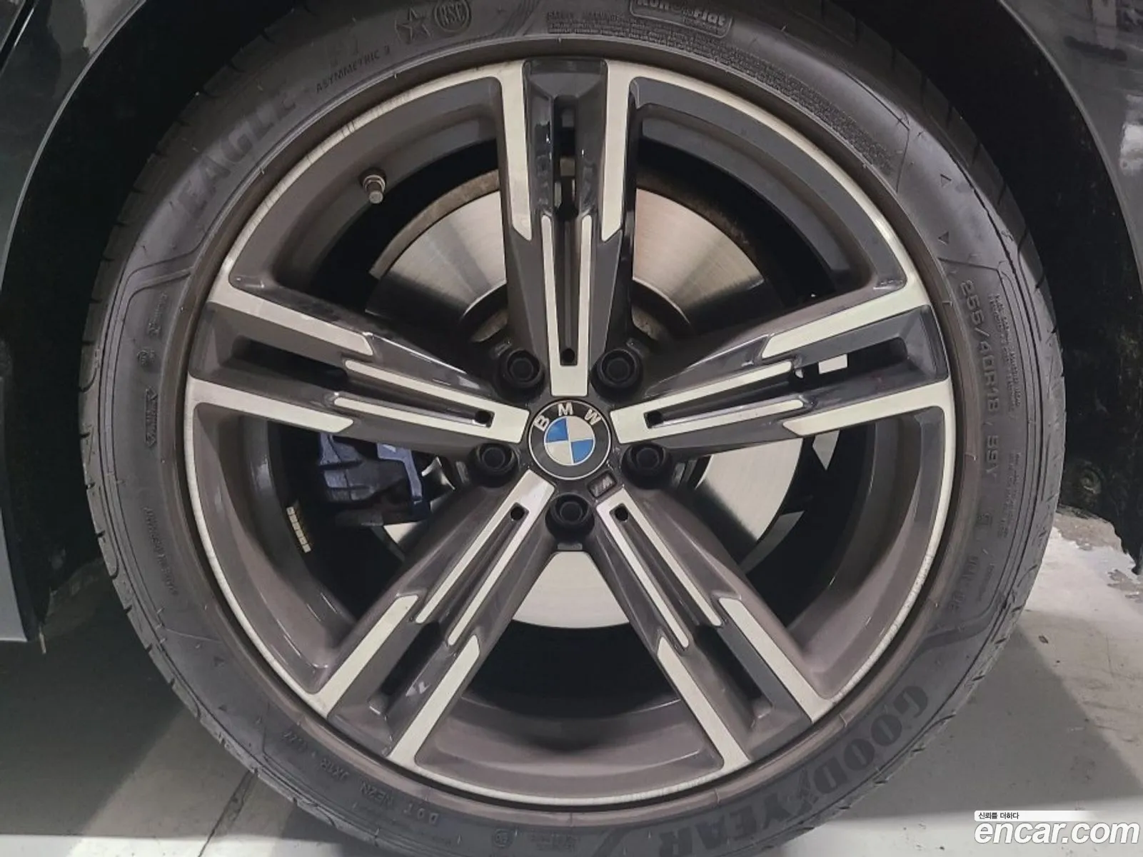BMW 3 Series 2023 — 12