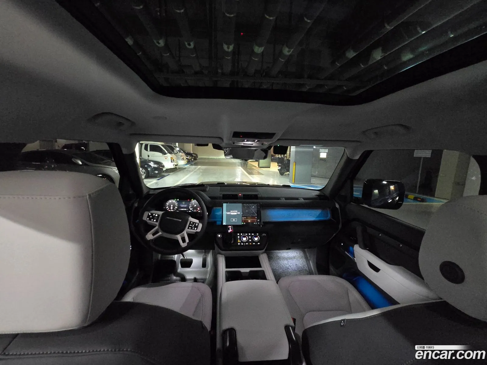 Land Rover Defender 2025 — 13