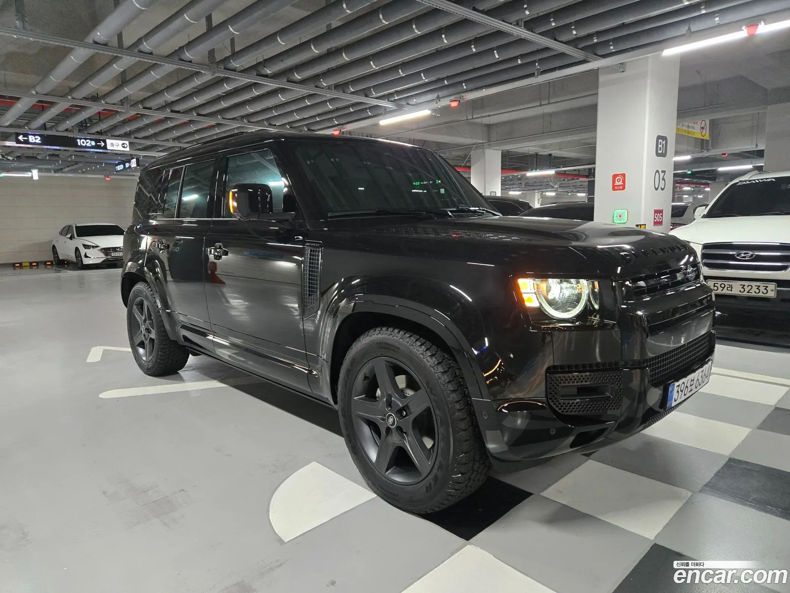 Land Rover Defender 2025 — 10