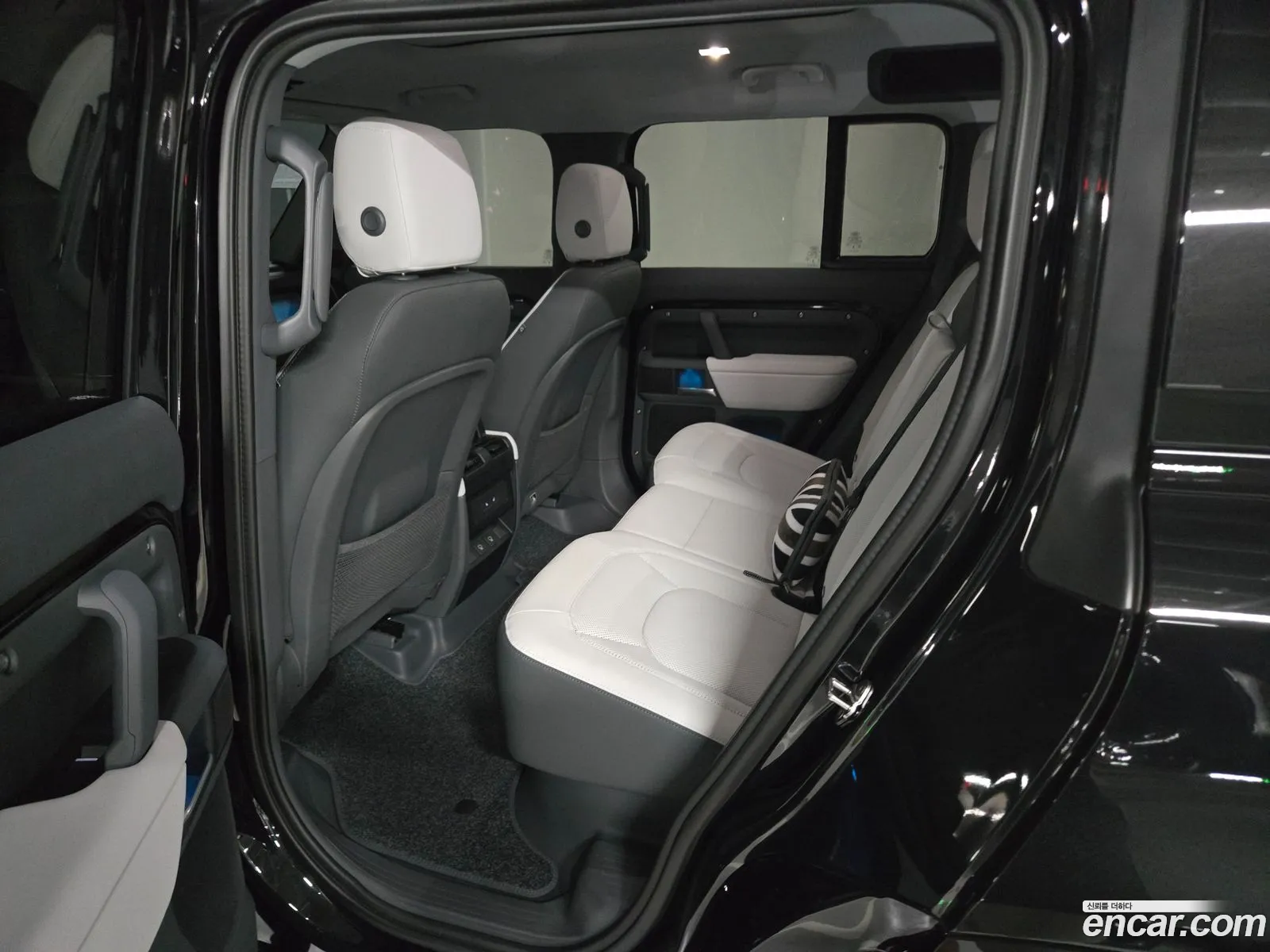 Land Rover Defender 2025 — 5