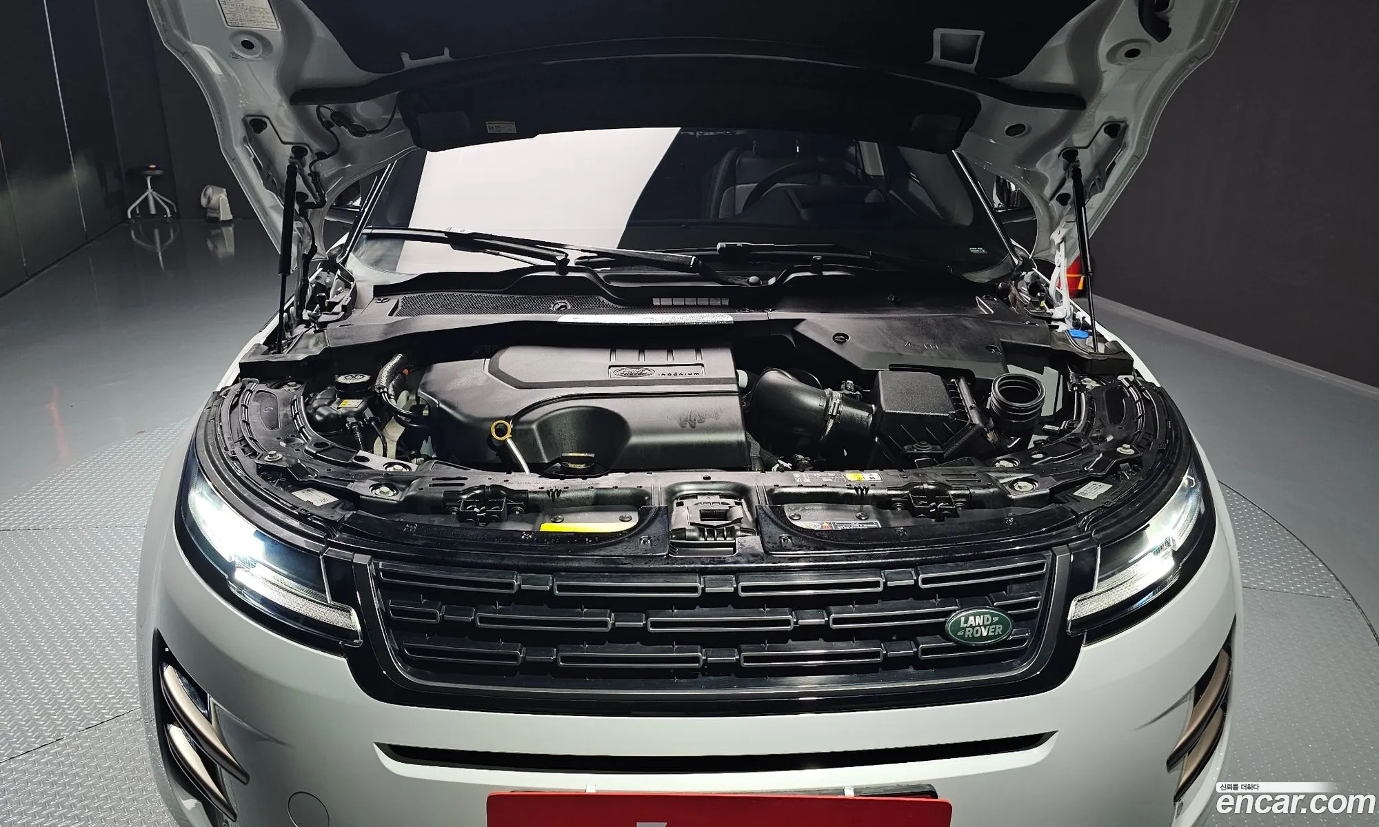 Land Rover Range Rover Evoque 2024 — 15