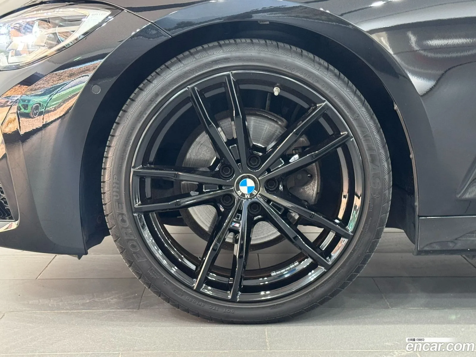 BMW 3 Series 2020 — 3