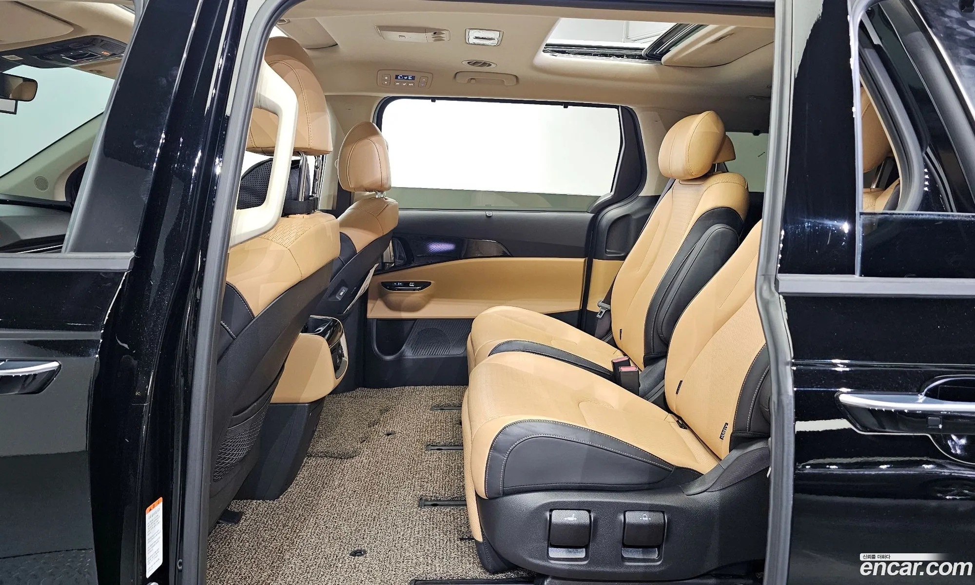 Kia Carnival 2023 KNANE81BBPS328891 — 15