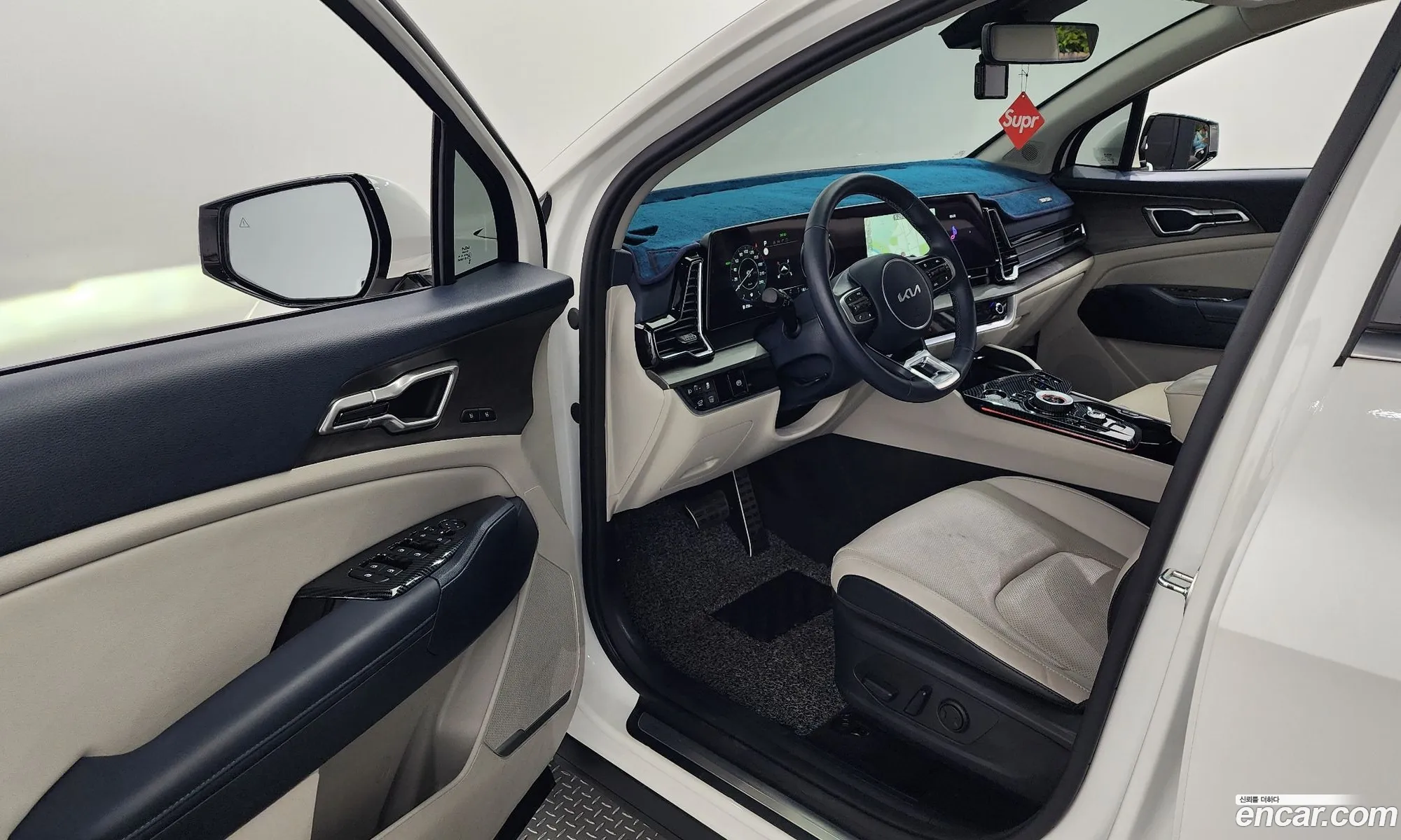 Kia Sportage Hybrid 2023 — 18