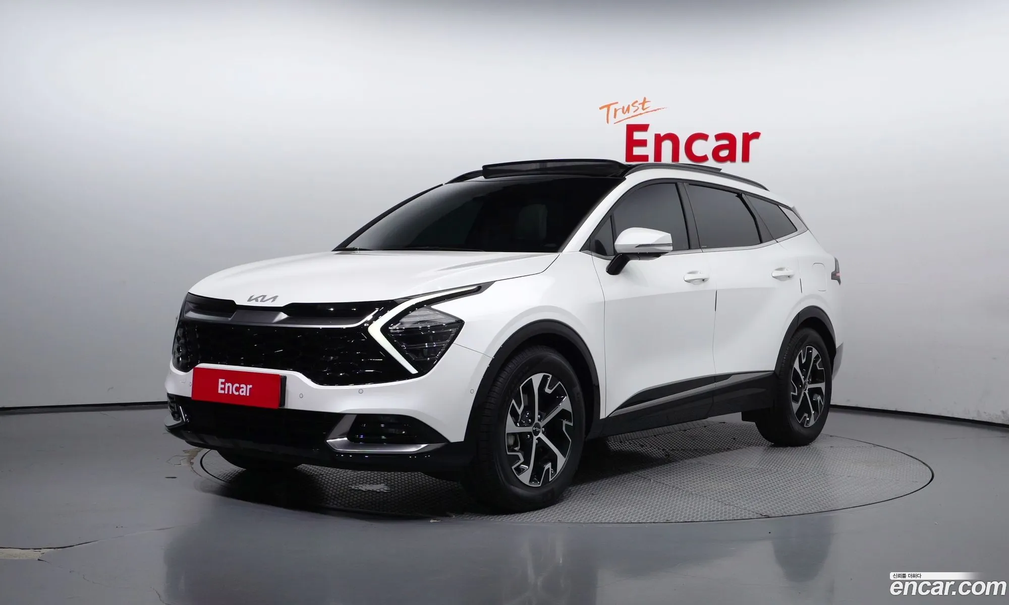 Kia Sportage Hybrid 2023 — 3