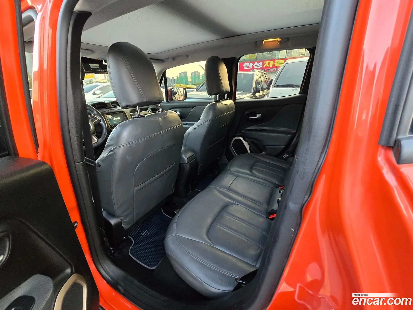 Jeep Renegade 2017 — 11