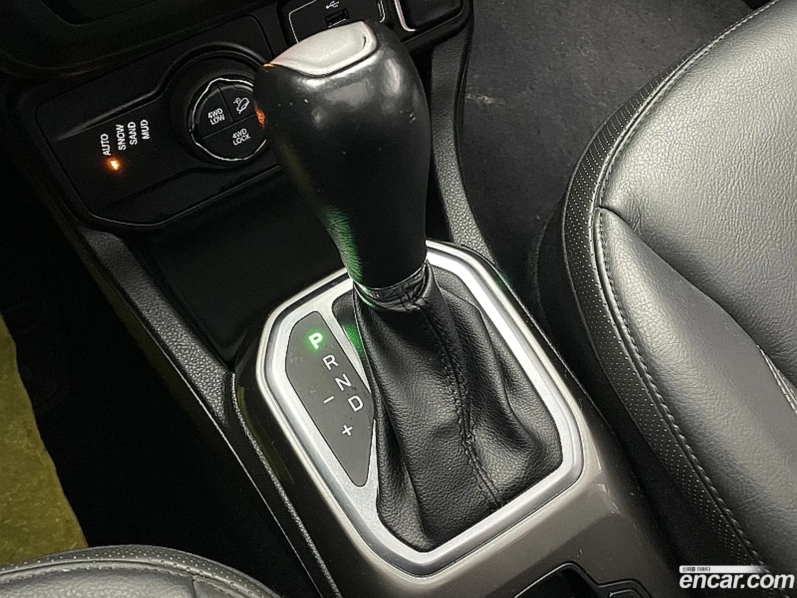 Jeep Renegade 2019 — 11
