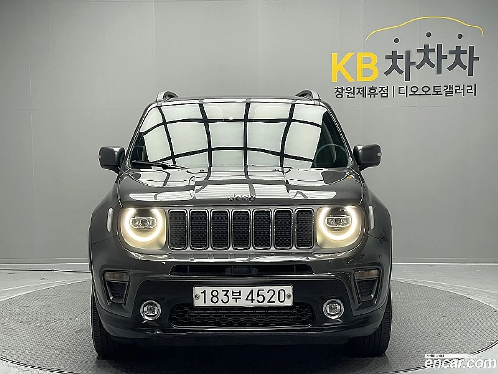 Jeep Renegade 2019 — 20