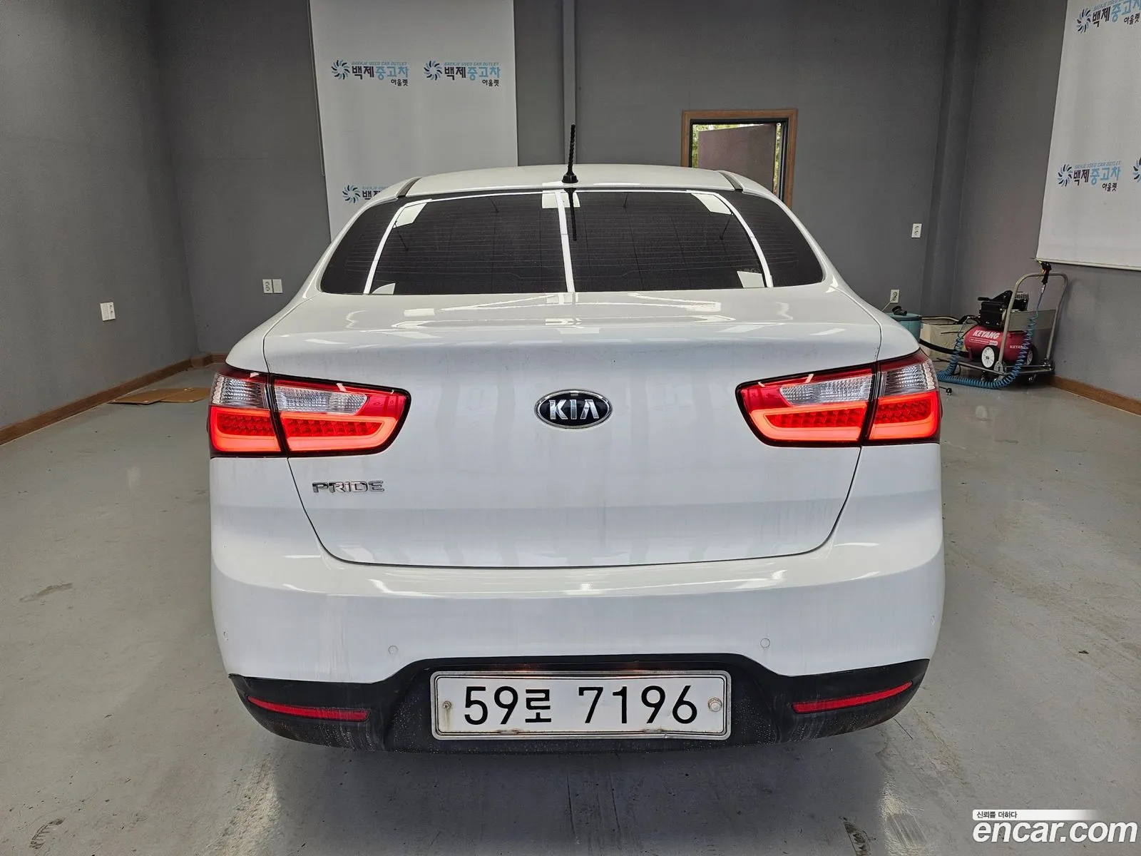 Kia Pride 2014 — 2