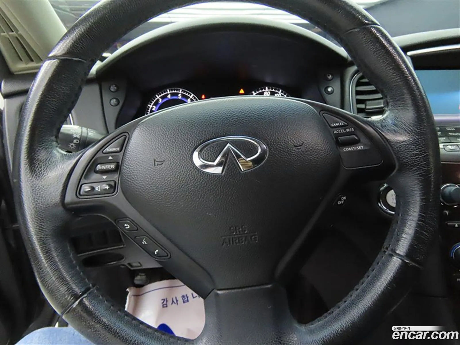 Infiniti EX35 2011 — 18