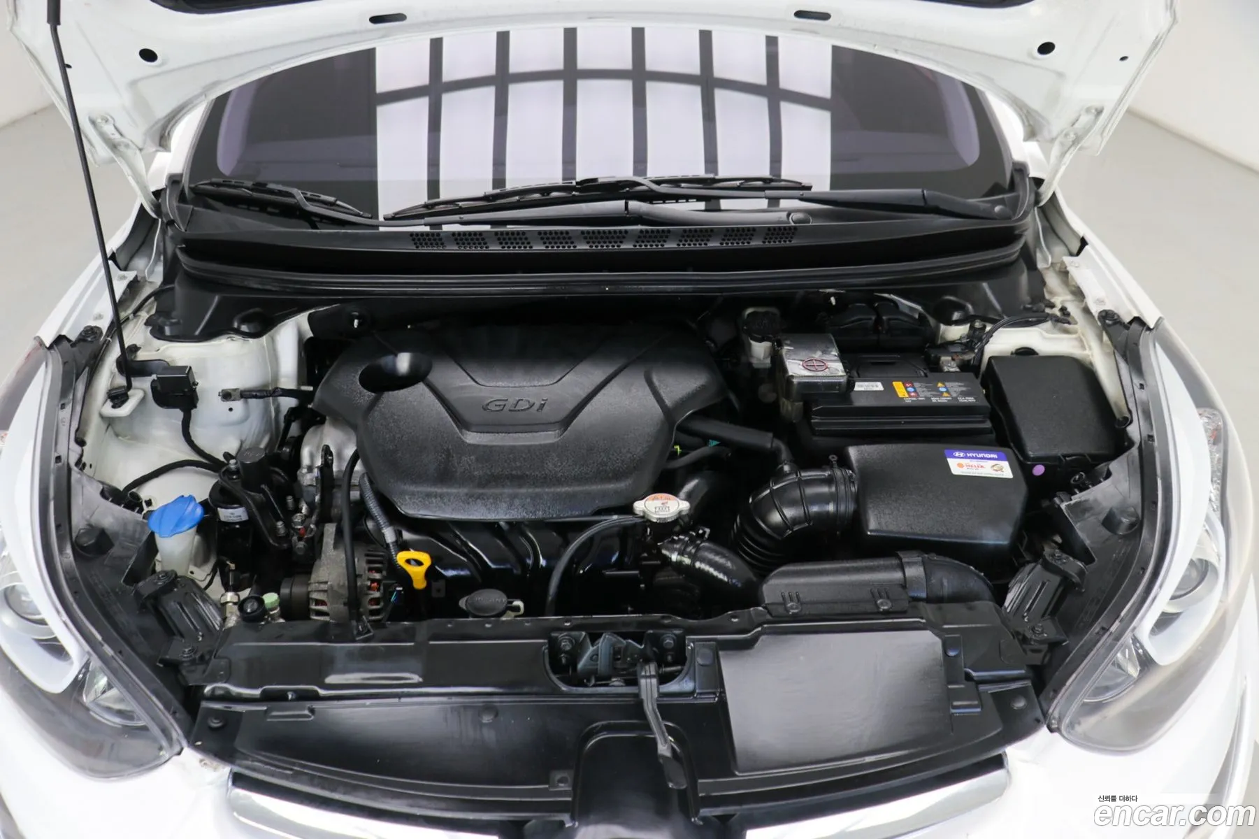 Hyundai Elantra 2013 — 2