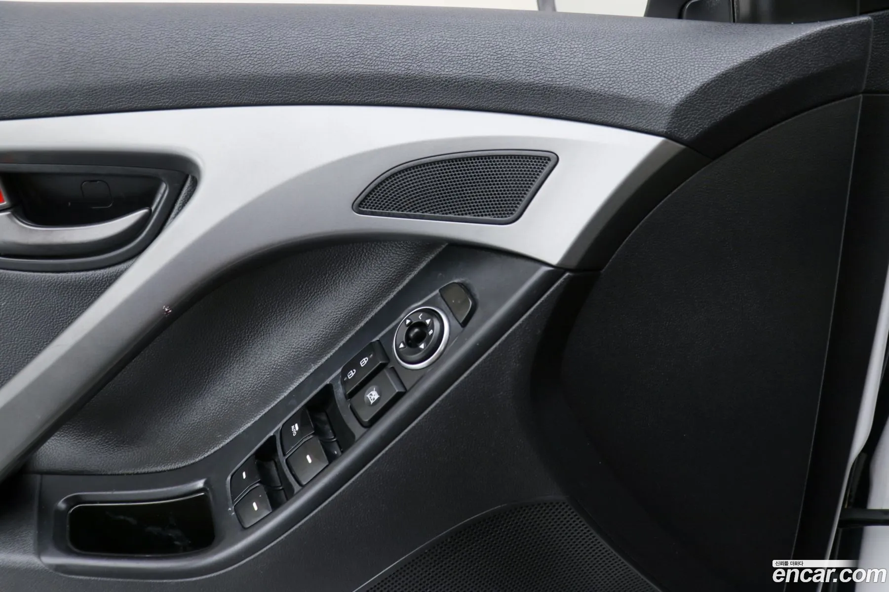 Hyundai Elantra 2013 — 17
