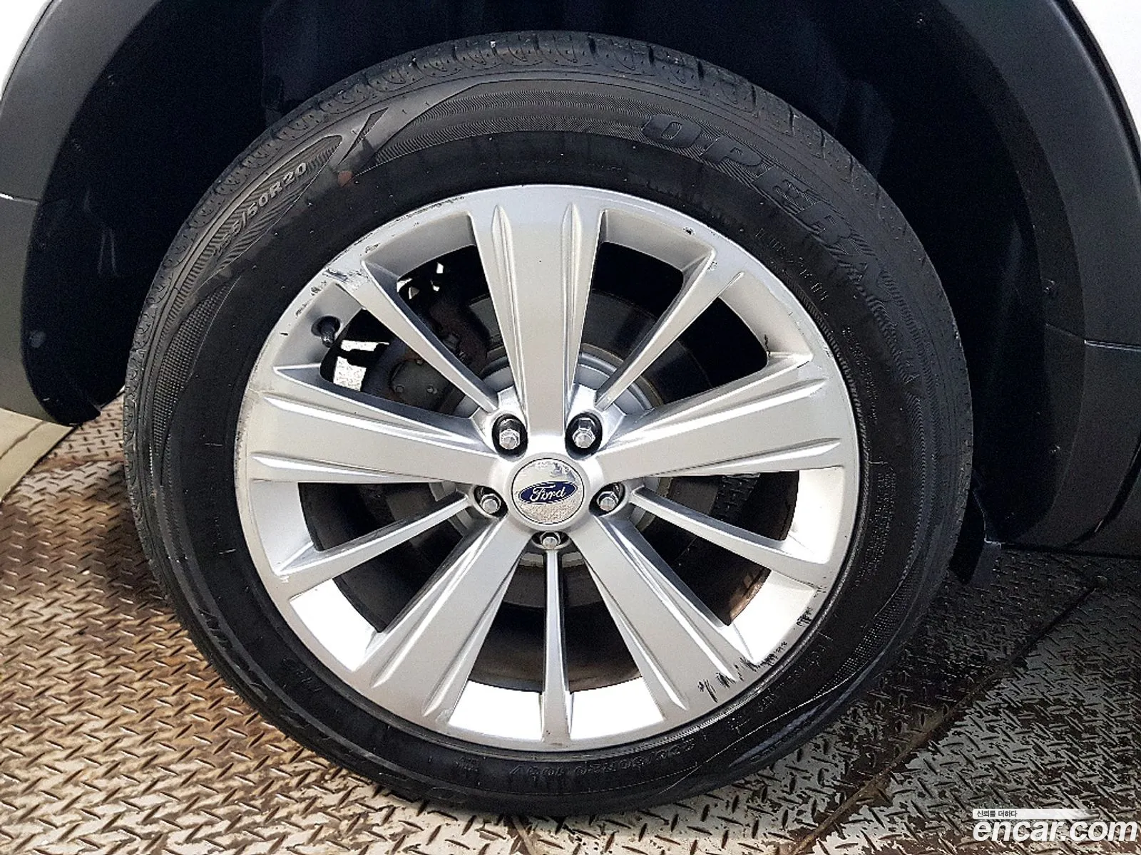 Ford Explorer 2019 — 10
