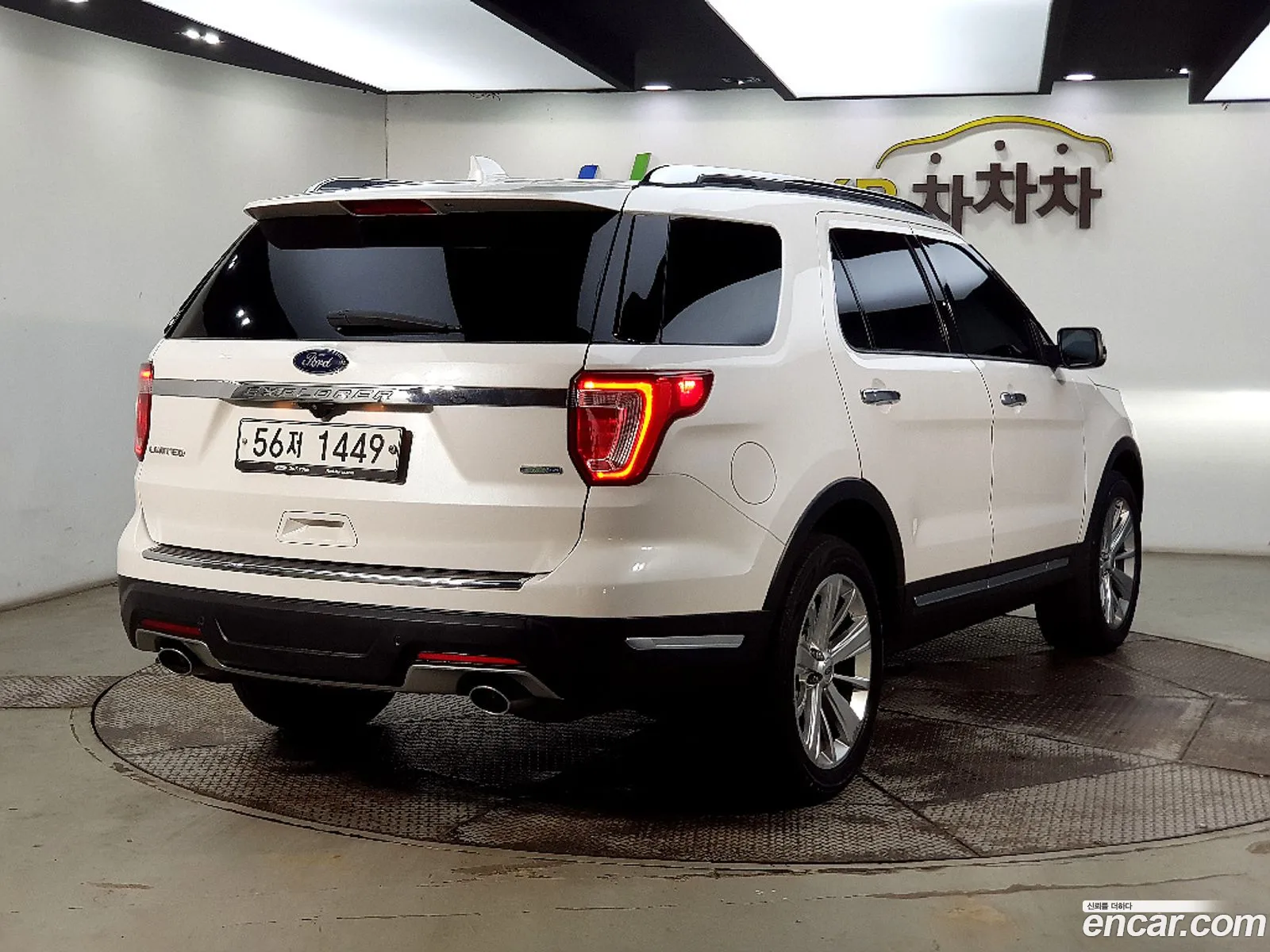 Ford Explorer 2019 — 18