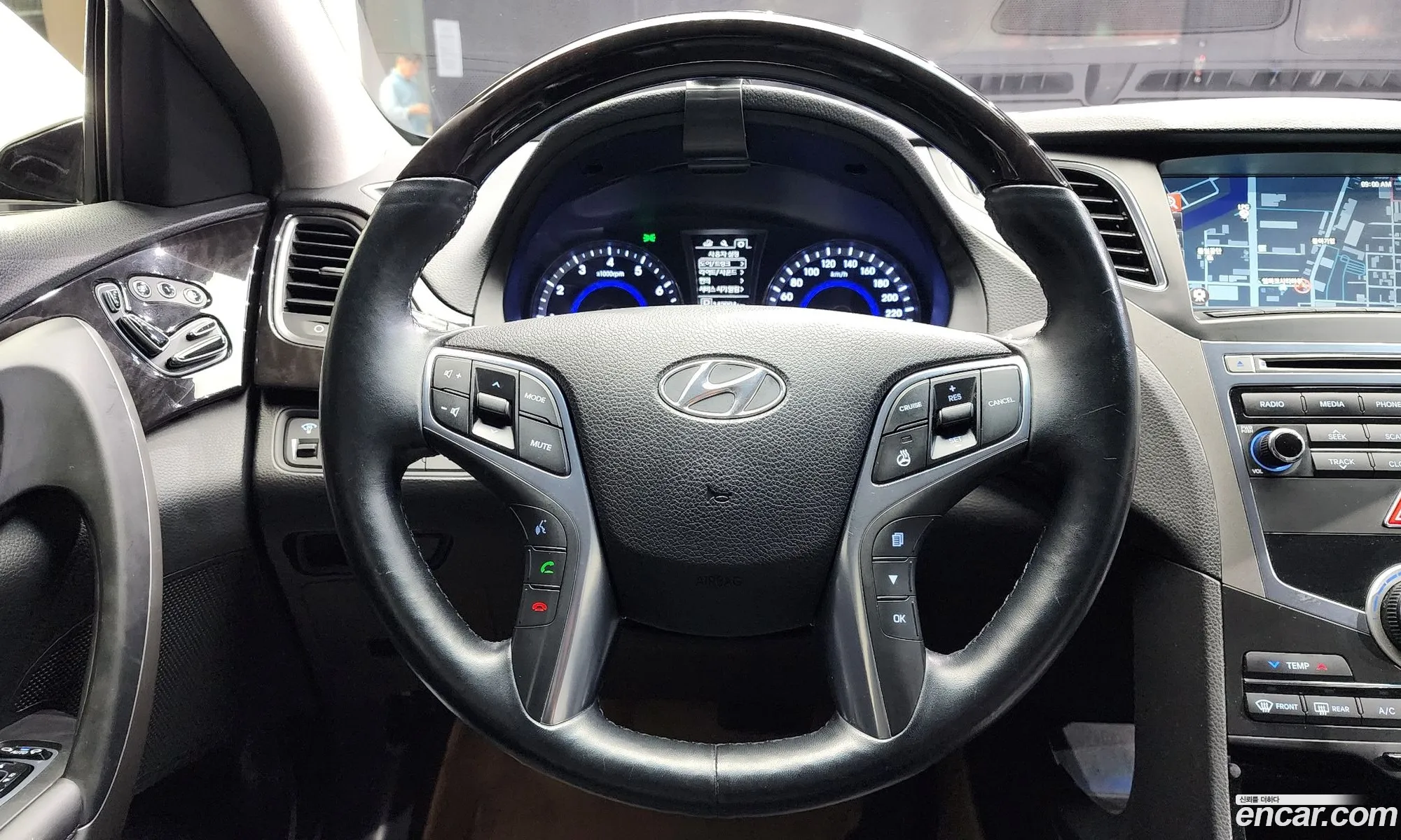 Hyundai Grandeur HG 2015 — 20