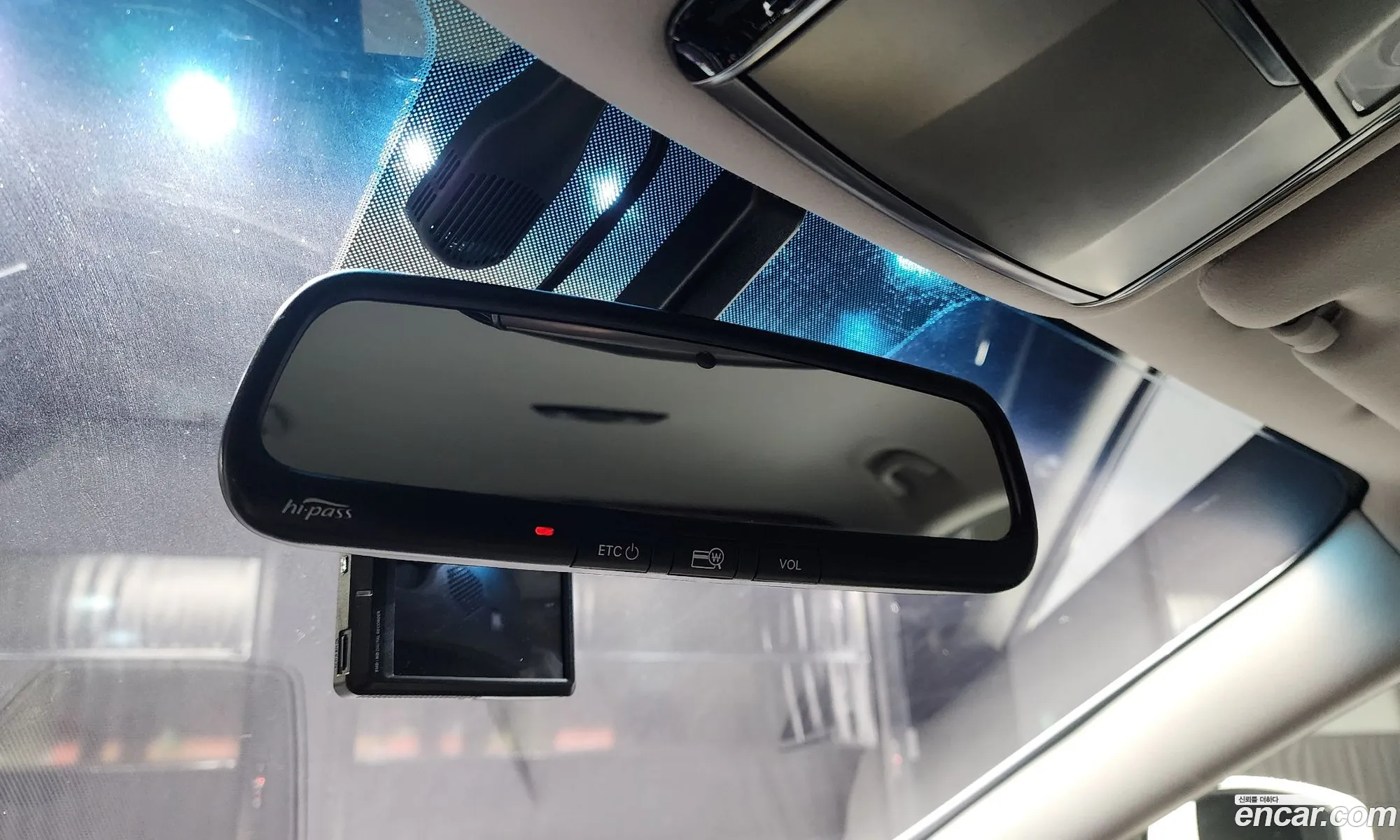Hyundai Grandeur HG 2015 — 17