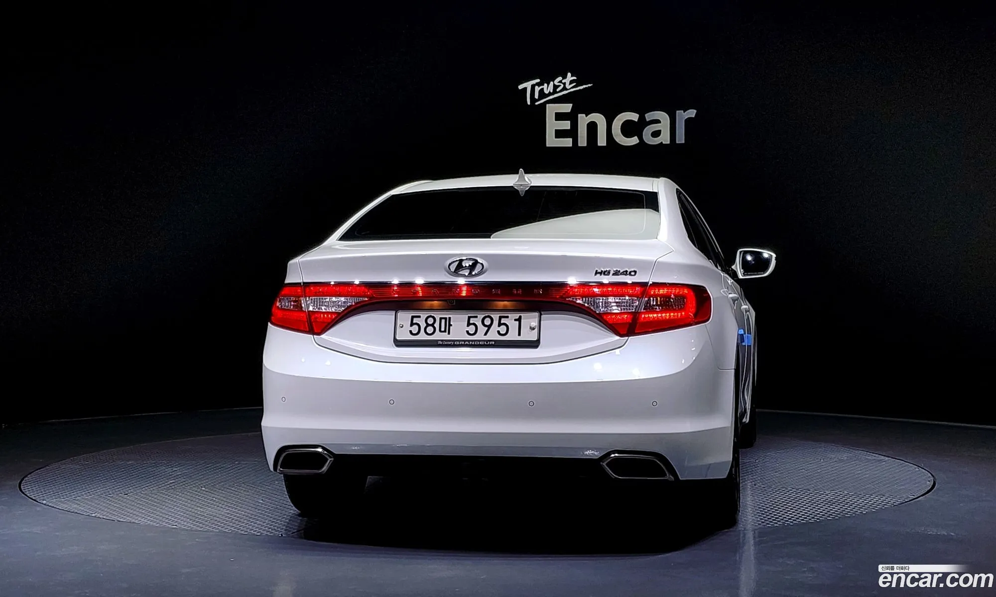 Hyundai Grandeur HG 2015 — 18