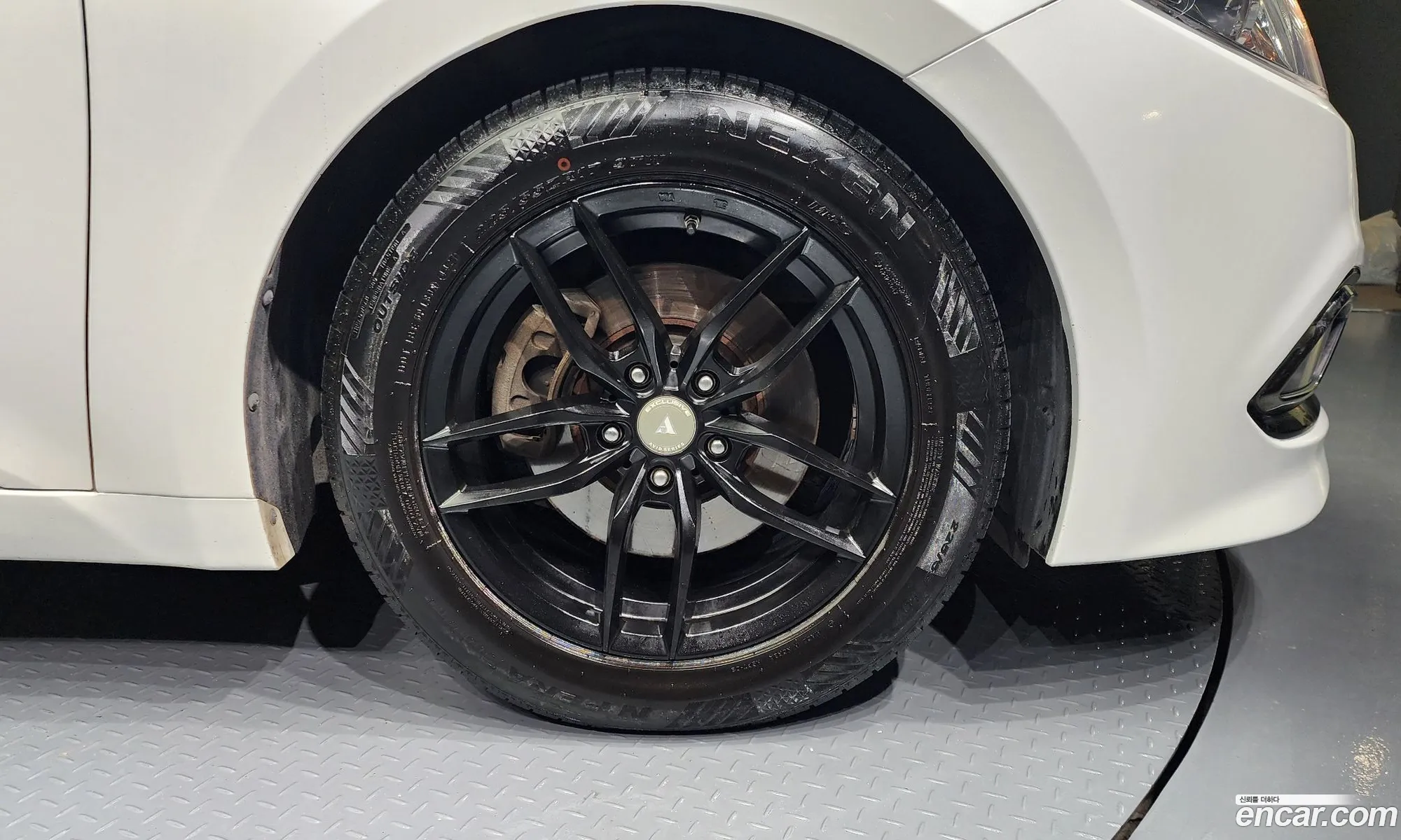 Hyundai Grandeur HG 2015 — 14