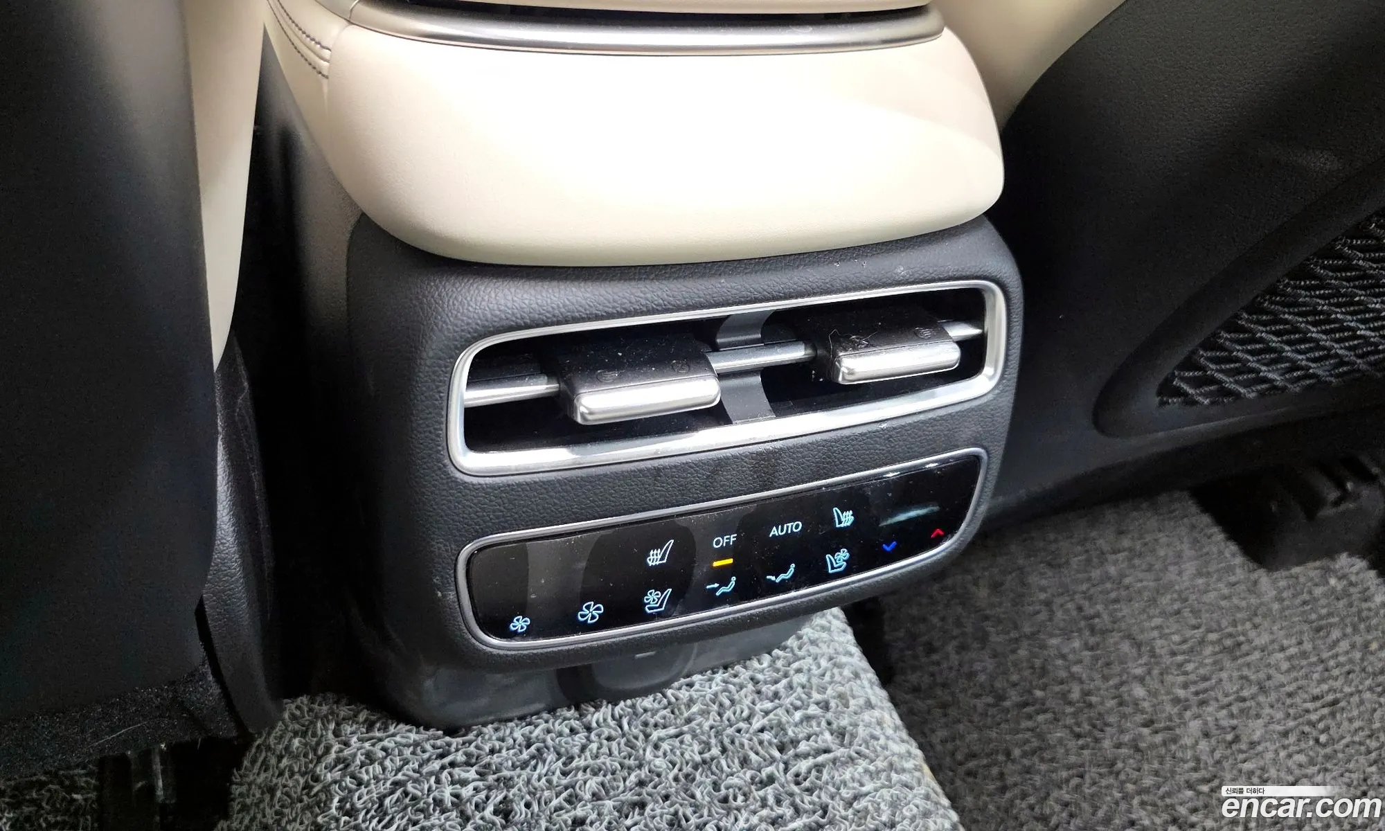 Genesis GV70 2024 — 17