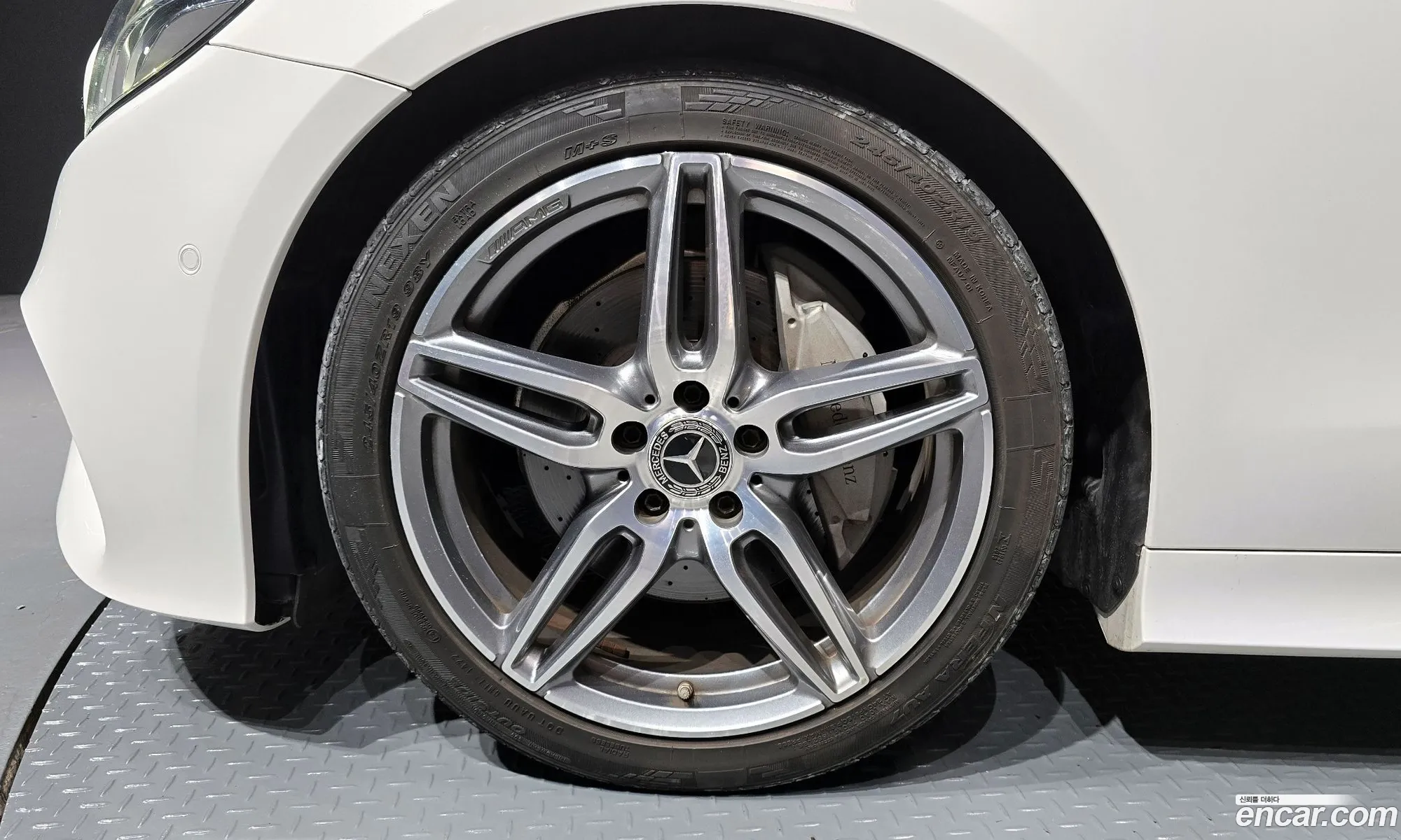 Mercedes-Benz E-Class W213 2020 — 13