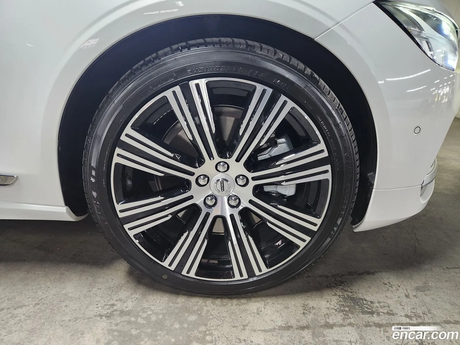 Volvo S90 2024 — 16