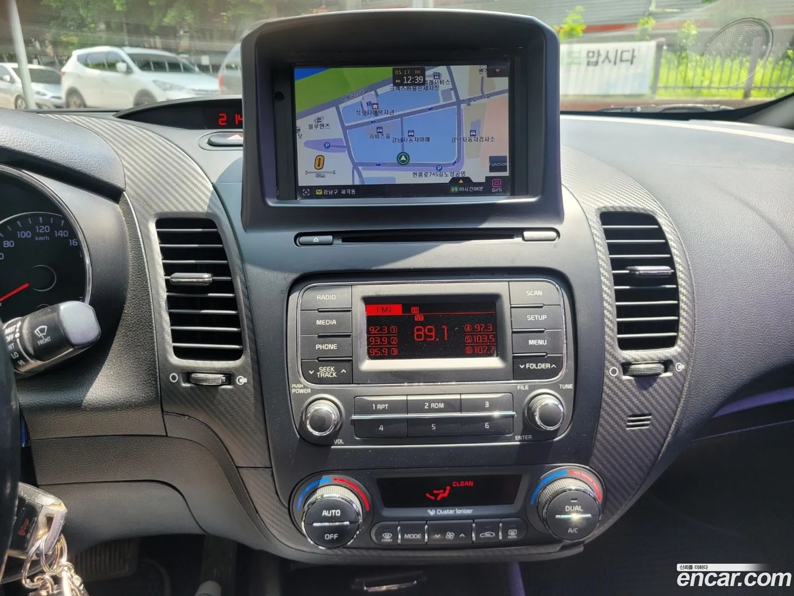 Kia K3 2013 — 10