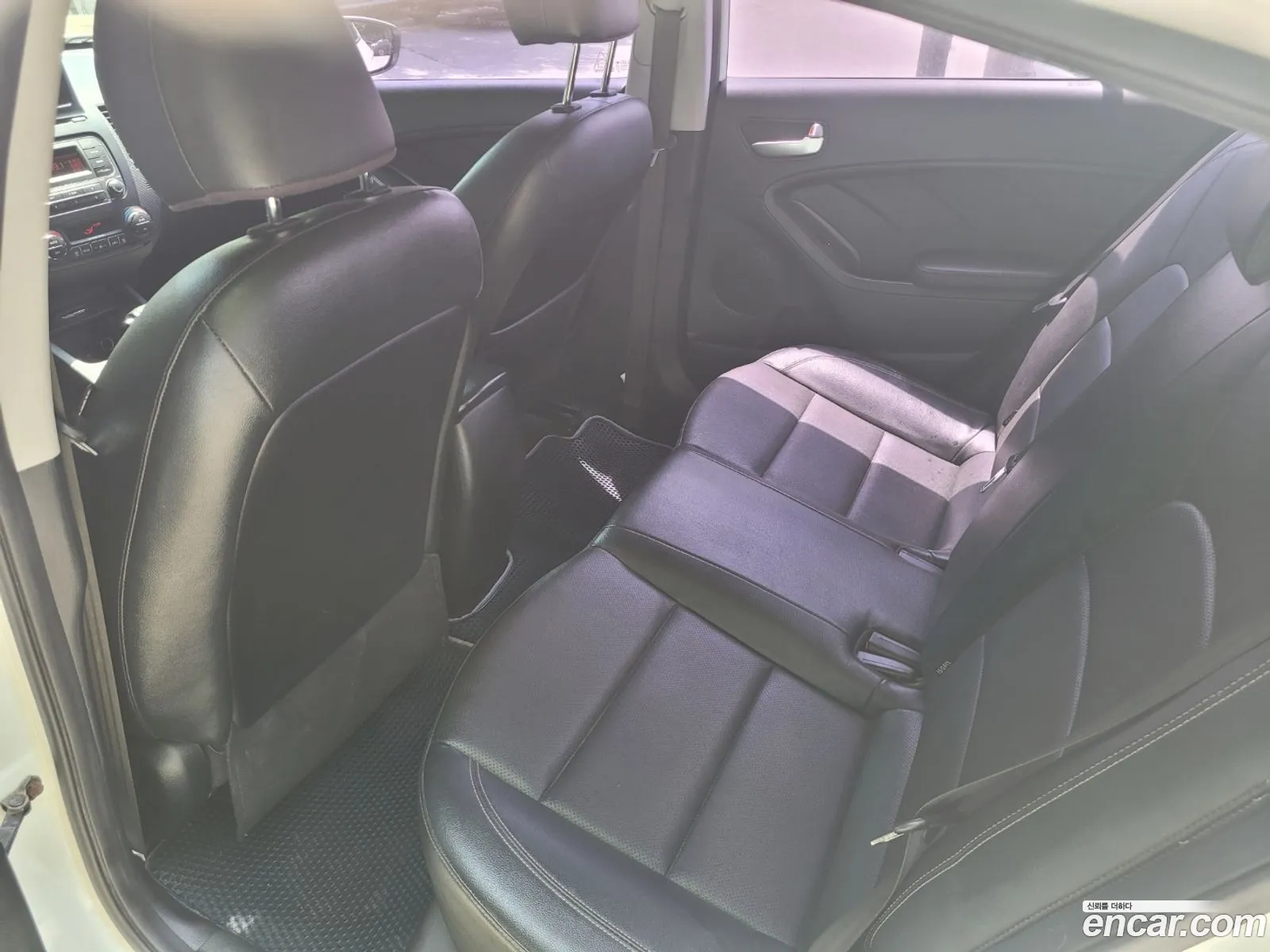 Kia K3 2013 — 3