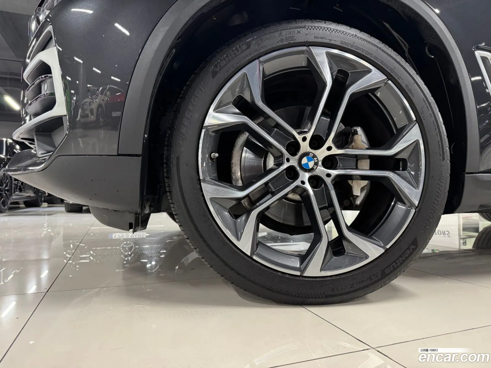 BMW X5 2021 — 12