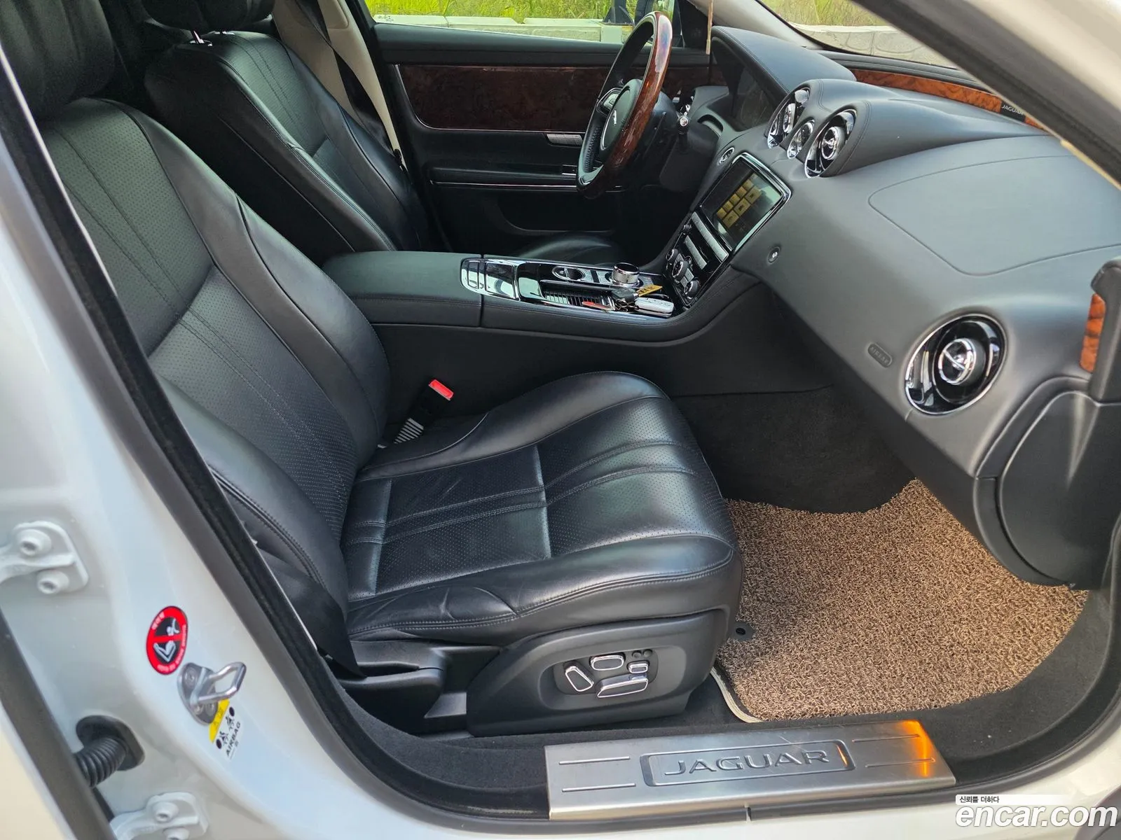 Jaguar XJ 2015 — 4