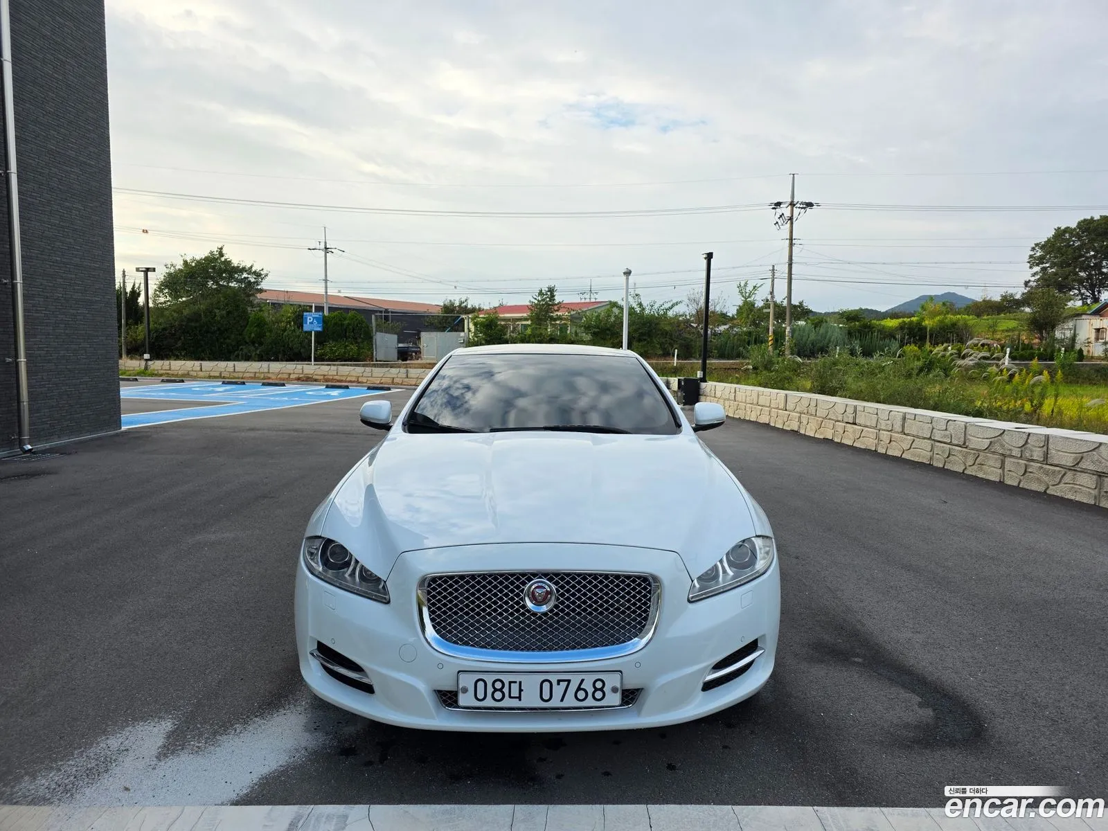 Jaguar XJ 2015 — 13
