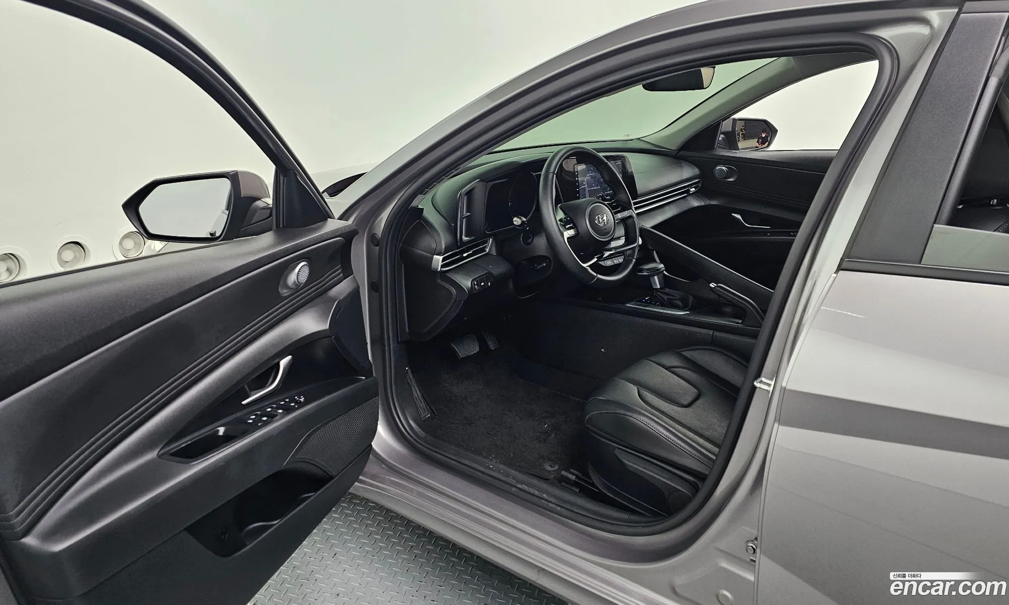 Hyundai Elantra 2021 — 2