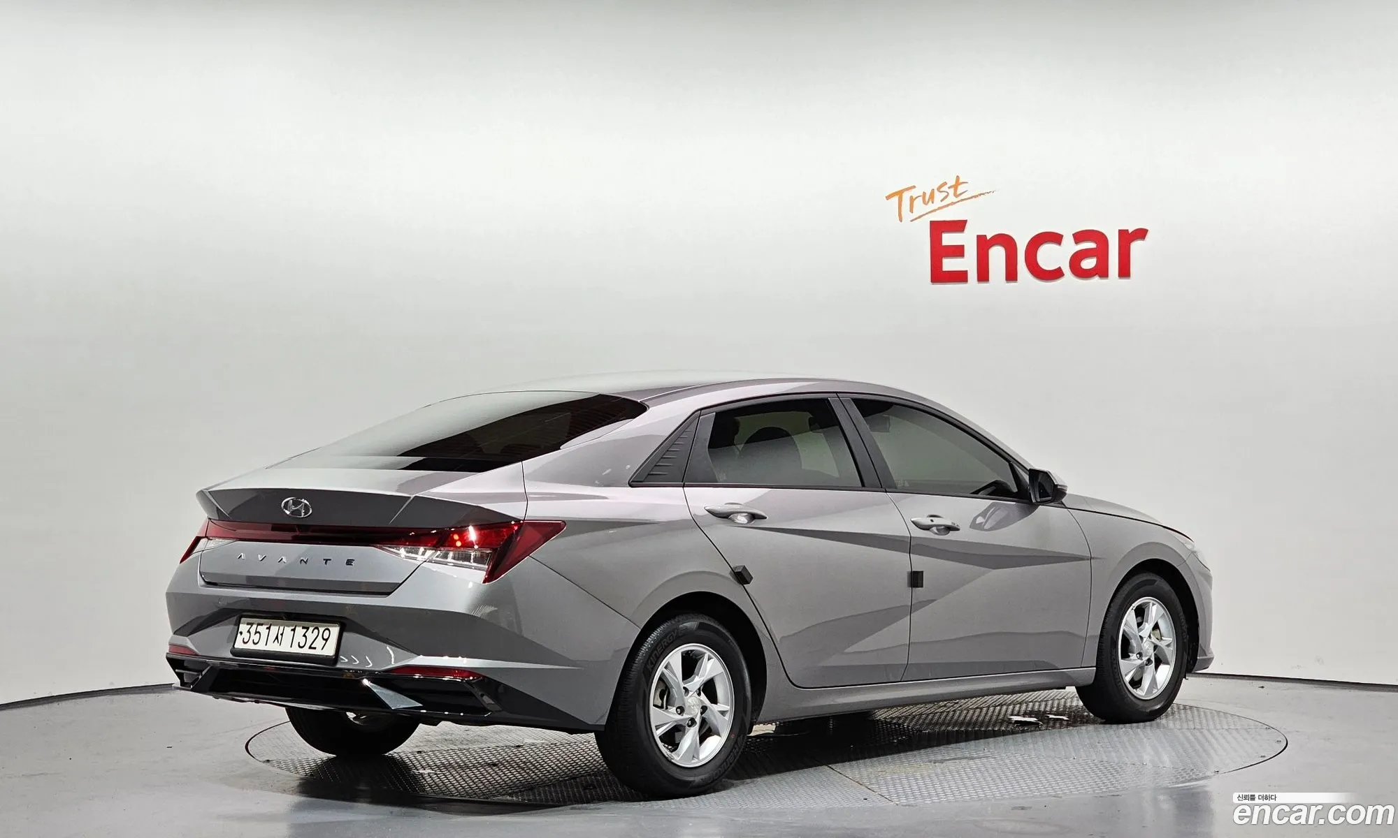Hyundai Elantra 2021 — 18