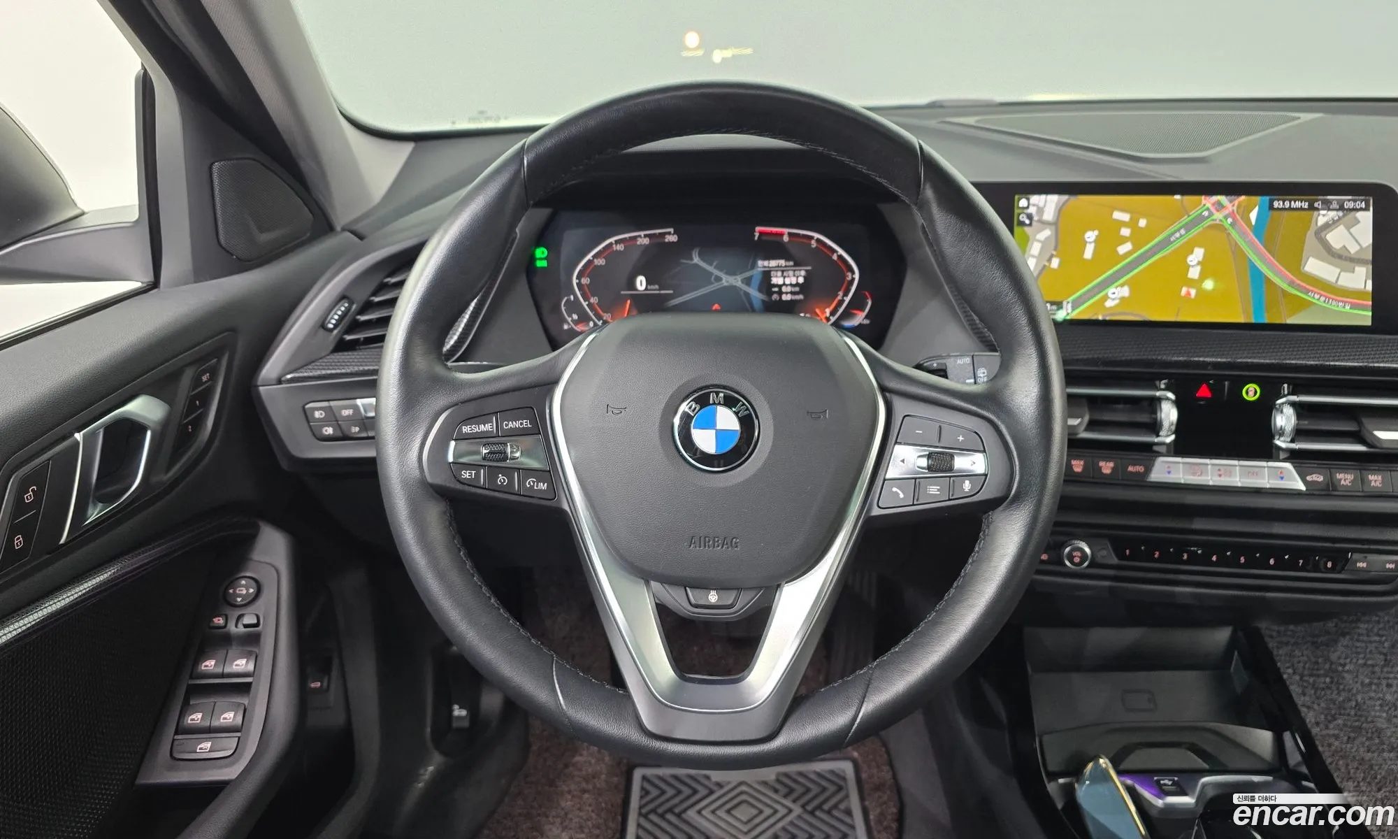 BMW 1 Series 2023 WBA7L7105R7N06258 — 5